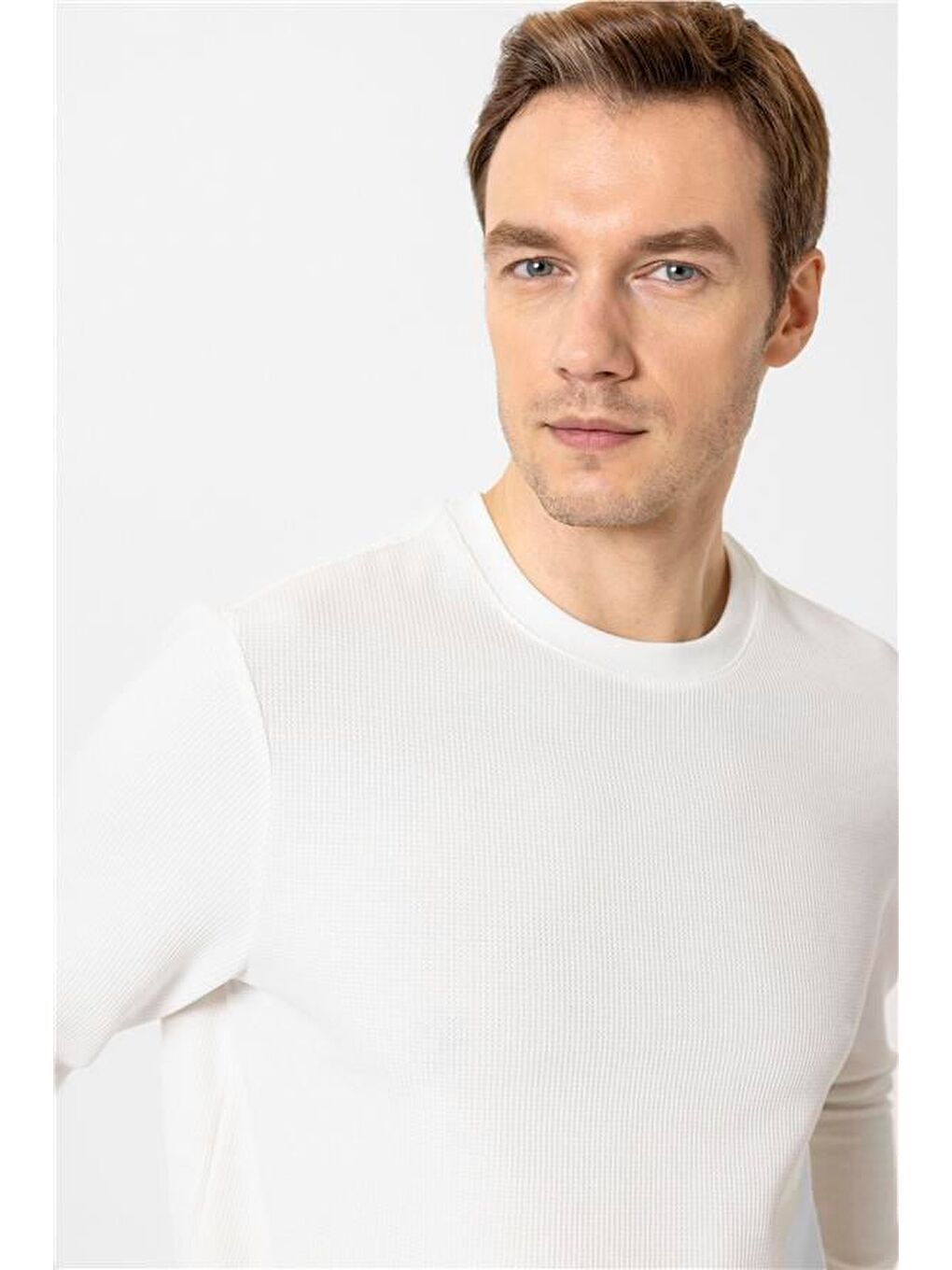 Beyaz Regular Armürlü Bisiklet Yaka Triko-2