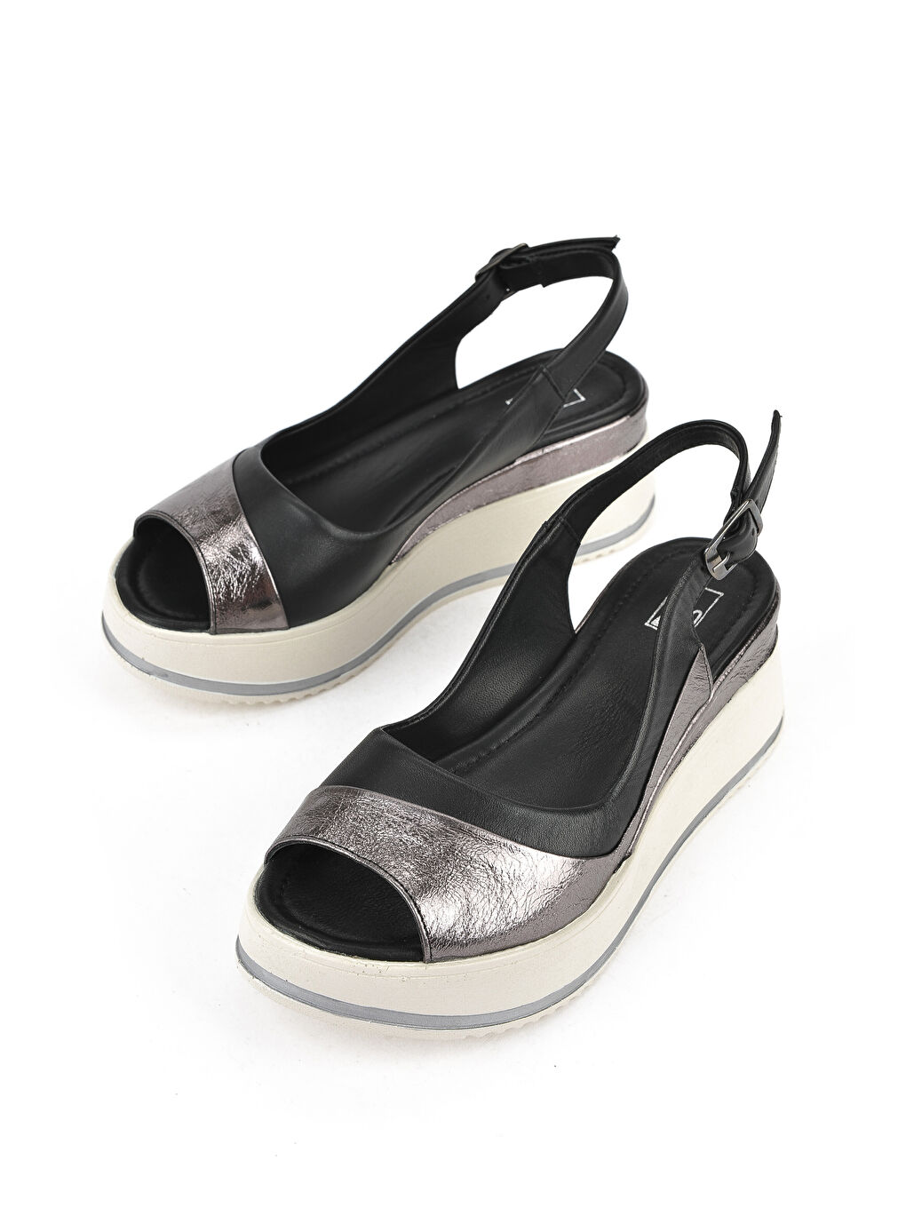 Kadın Hakiki Deri Dolgu Topuk Sandalet 151992Z50020 Siyah-4