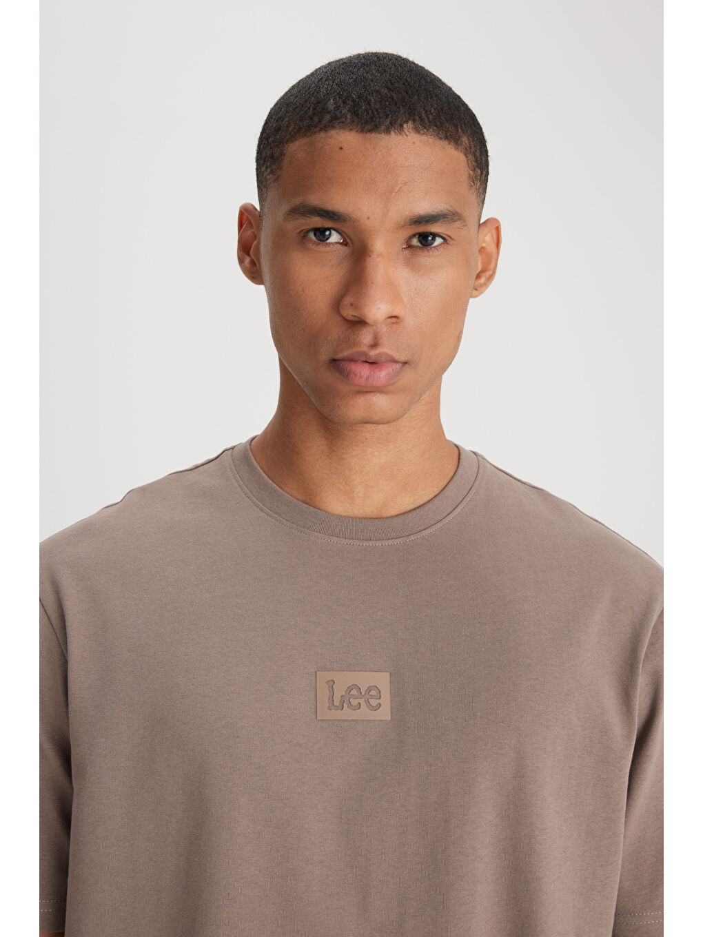 Bej Loose Fit Rahat Kesim Bisiklet Yaka %100 Pamuk Taş Rengi Tişört-4