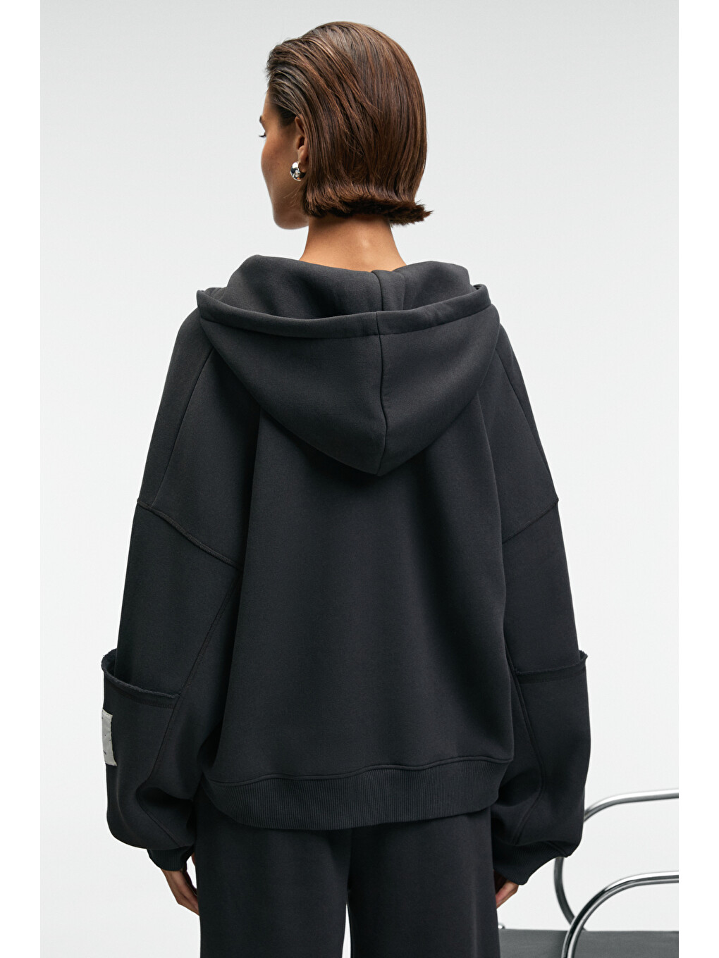 Antrasit VIVIENNE Kadın Metal Fermuarlı Kapüşonlu Kolda Süs Etiket Ve Cep Detaylı ANTRASİT Sweatshirt-3