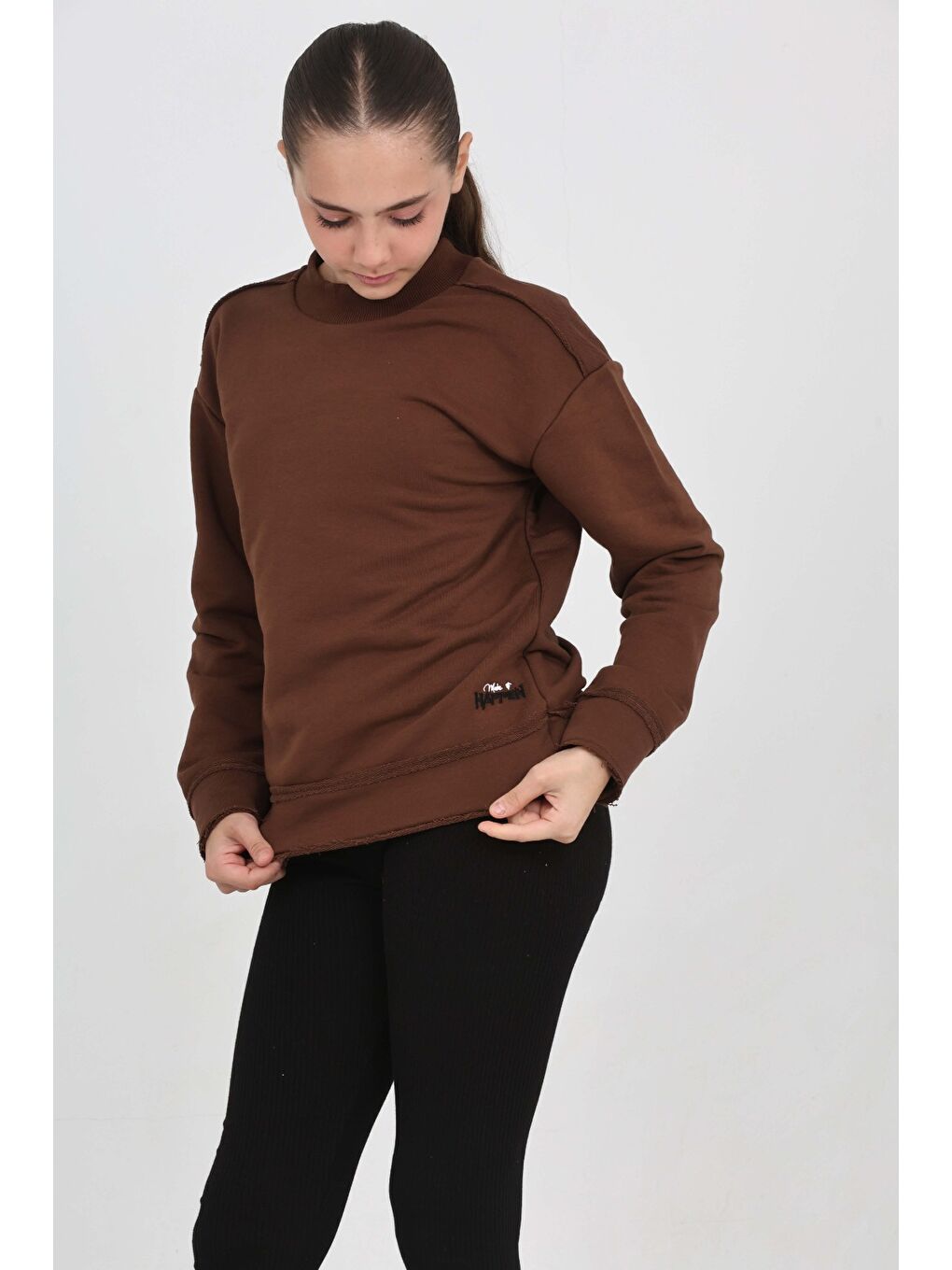 Kahverengi Kız Çocuk Happen Nakışlı Sweatshırt-1