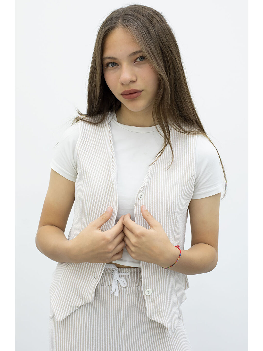 Ekru Krem Çizgili Düğmeli Yelekli Kargo Cepli Pantolonlu Kız Çocuk 2li Takım 21017-1