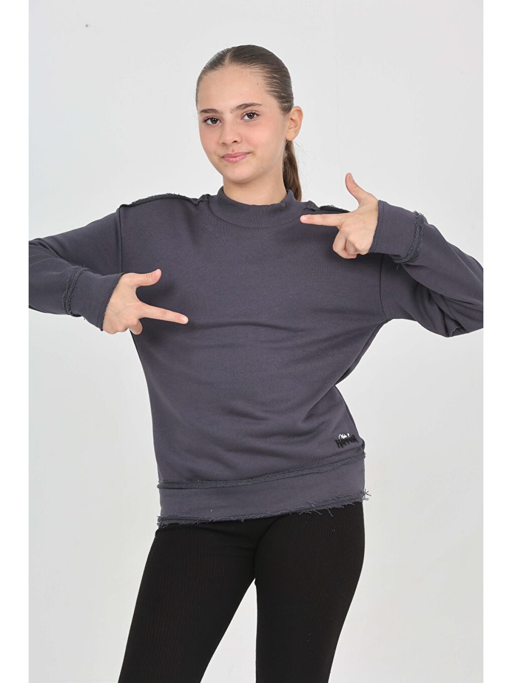 Antrasit Kız Çocuk Happen Nakışlı Sweatshırt-3