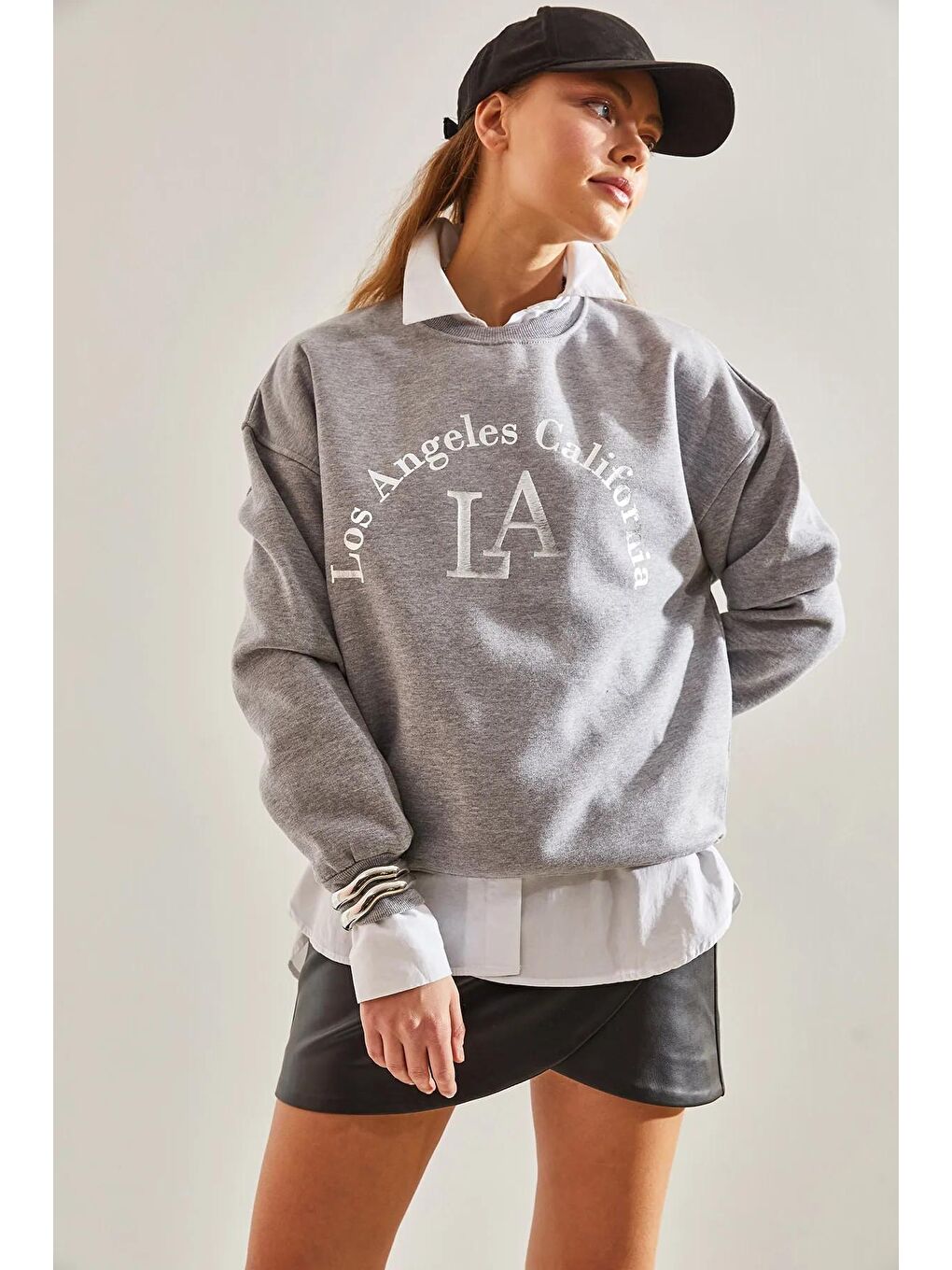 SHADE Gri Kadın La Baskılı Üç İplik Şardonlu Sweatshirt - 4