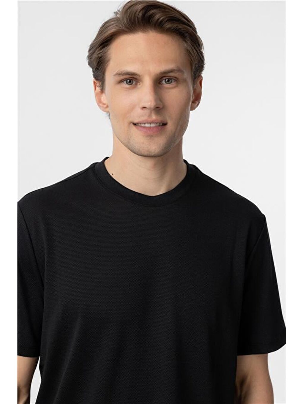 Siyah Slim Armürlü Bisiklet Yaka Tişört-3