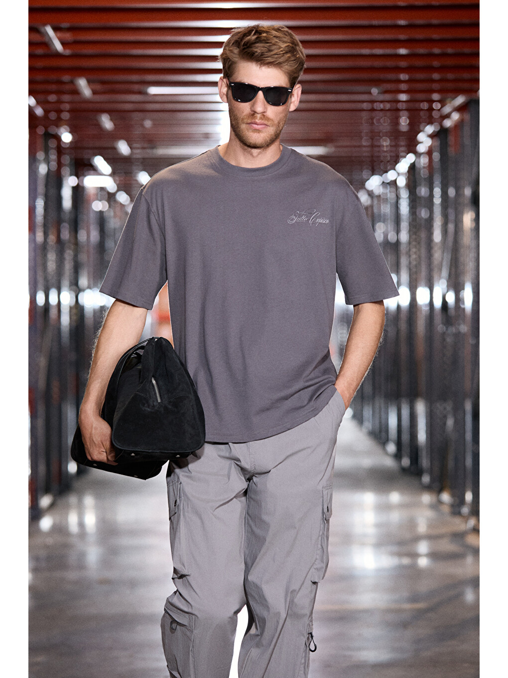 Gri CAPISO Erkek %100 Organik Pamuklu Baskı Detaylı Regular Fit Yuvarlak Yaka KOYU GRİ T-Shirt-1