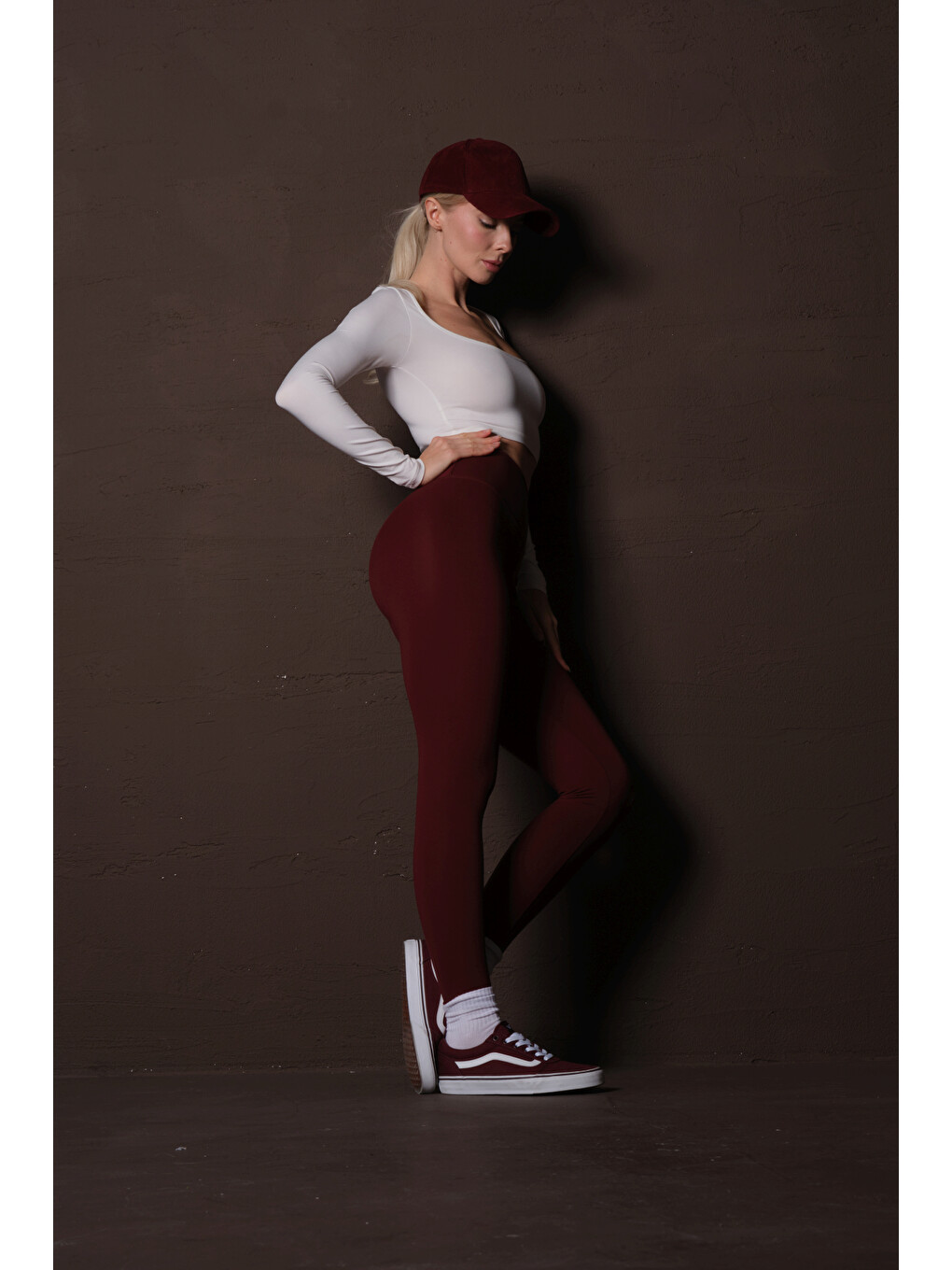 Bordo Karyoka Dikiş Detaylı Toparlayıcı Sportif Detaylı Ekstra Esnek Kadın Tayt @Amazon