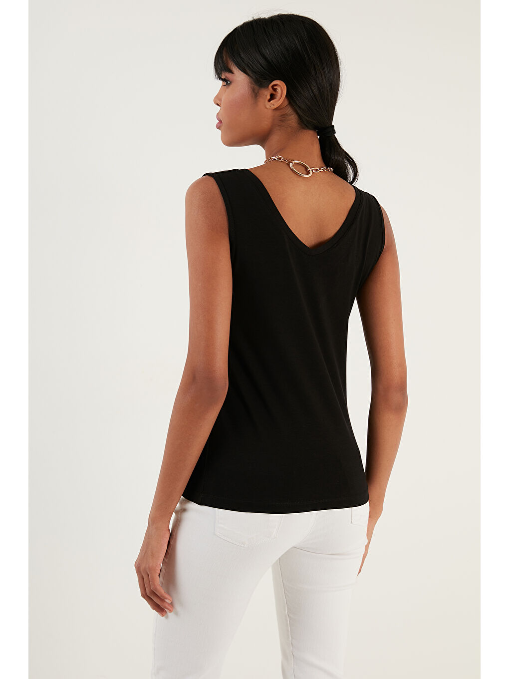 Siyah Slim Fit V Yaka Kalın Askılı 2' li Paket Kadın Bluz 5864384S2-4