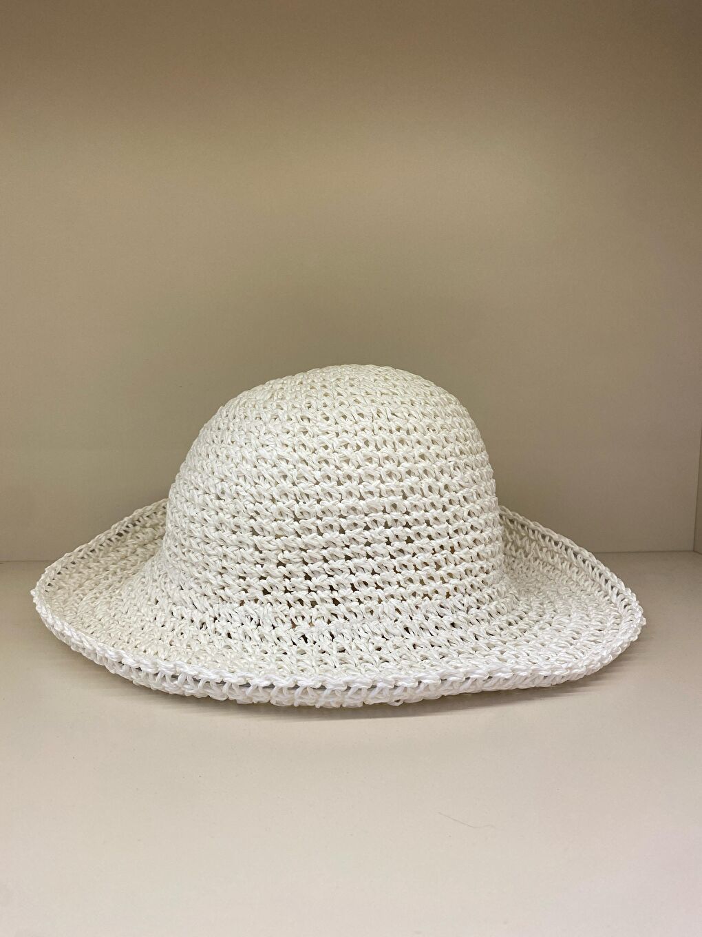 Beyaz Ithal El Örgüsü Hasır Şapka Hsr2083