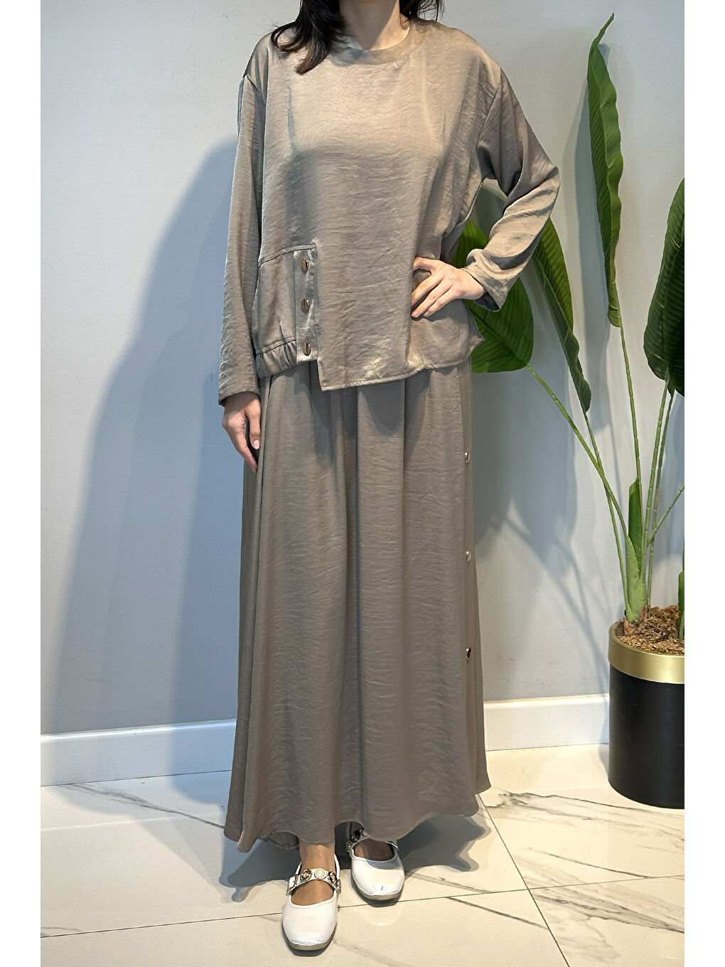 Bluz ve Eteği Çıtçıt Detay Aksesuarlı Saphire Takım 956 Haki-1