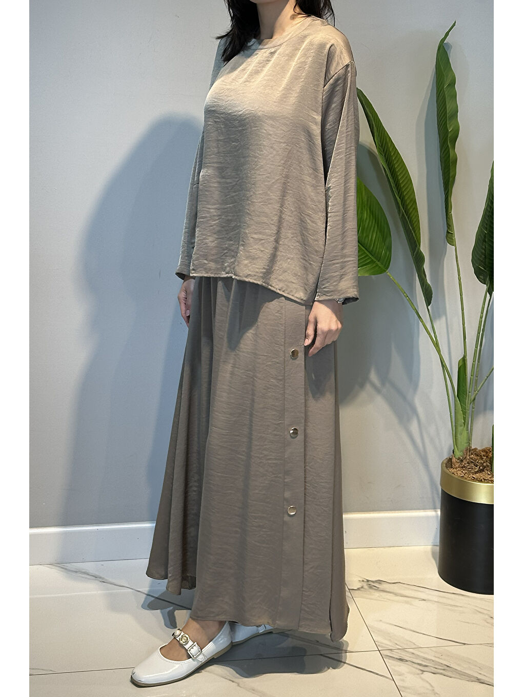 Bluz ve Eteği Çıtçıt Detay Aksesuarlı Saphire Takım 956 Haki-2