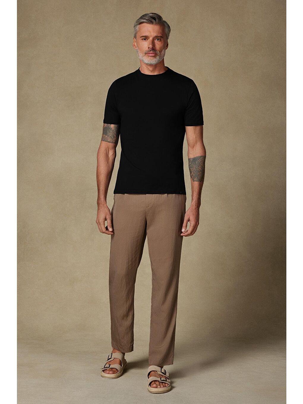 Easy Penye Pamuklu Comfort Fit Siyah Bisiklet Yaka Erkek Düz %100 Pamuk Tişört-2