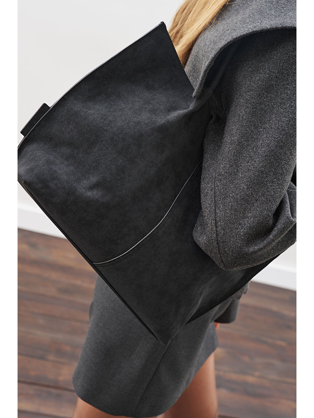 Süet Momo Çanta Siyah-3