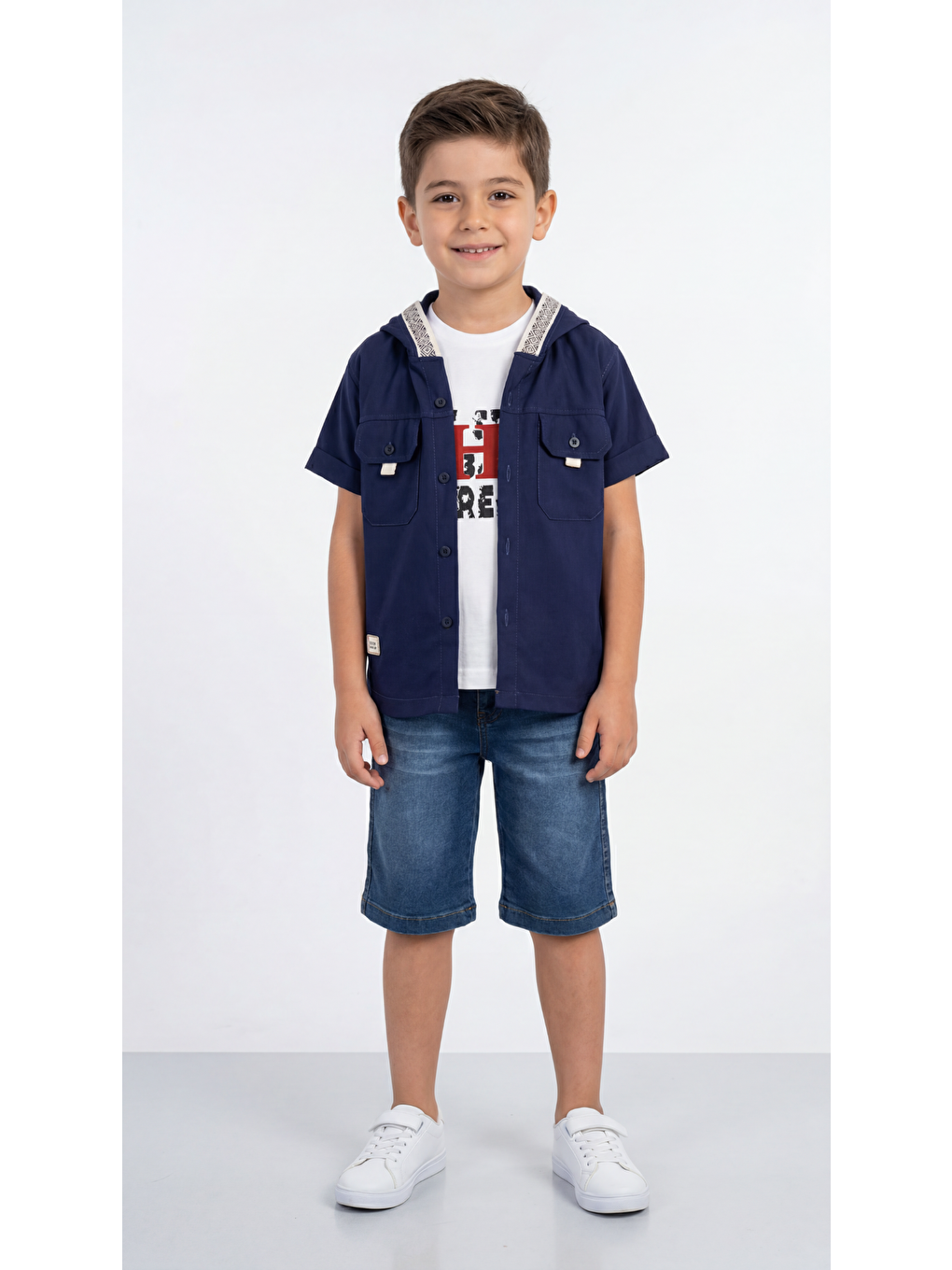 Lacivert Kapüşonlu Cep Detaylı Erkek Çocuk Gömlek-Şort-Tişört Takımı