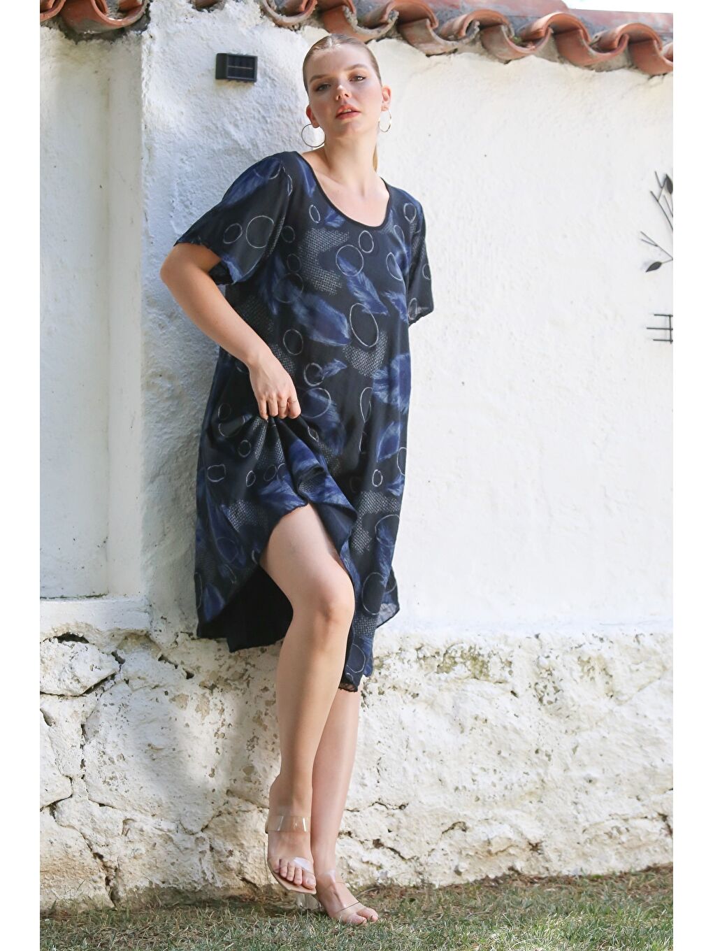 İtalyan Lacivert Havuz Yaka Kısa Kol Allover Baskılı Casual Dokuma Elbise 110 75-4