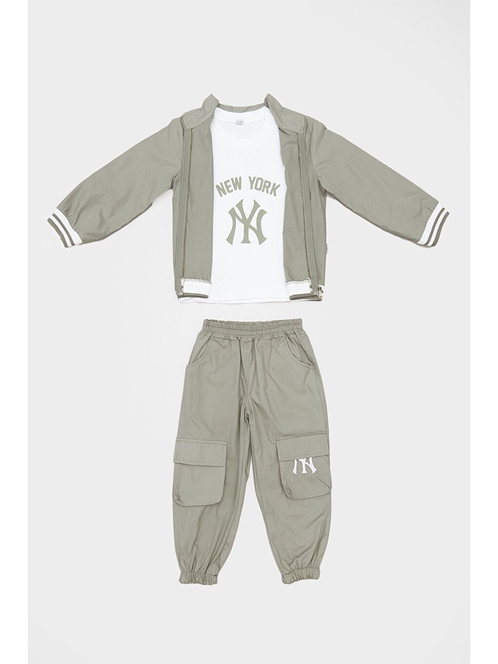 Haki Ny Nakışlı Paraşüt Kumaş Erkek Çocuk 3 Lü Takım