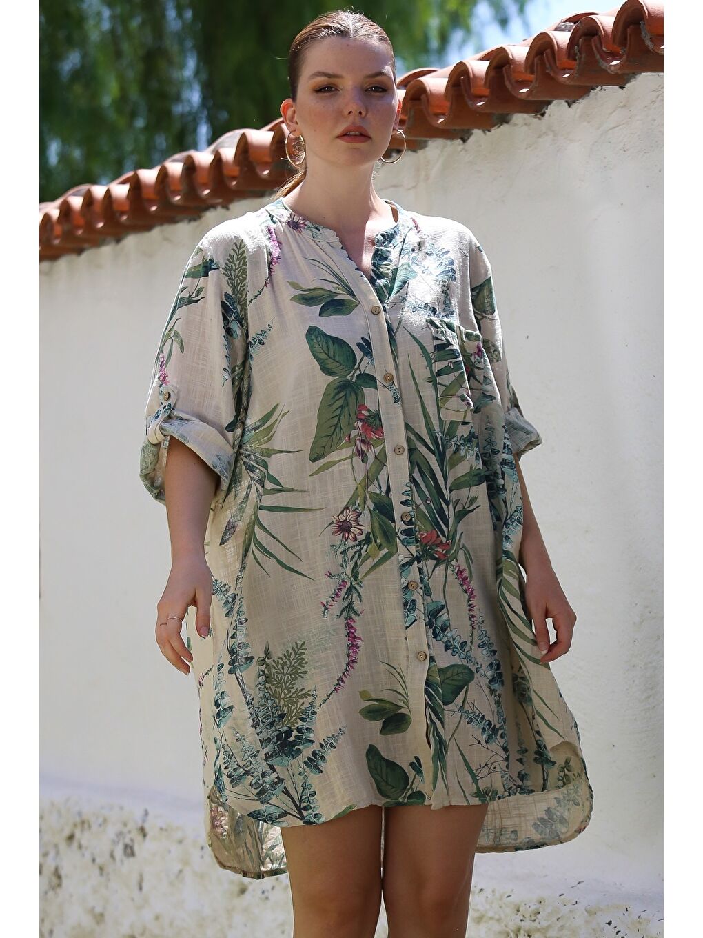 İtalyan Bej Hakim Yaka Düğmeli 3/4 Kol Cepli Allover Baskılı Keten Görünümlü Dokuma Elbise 97 75-3