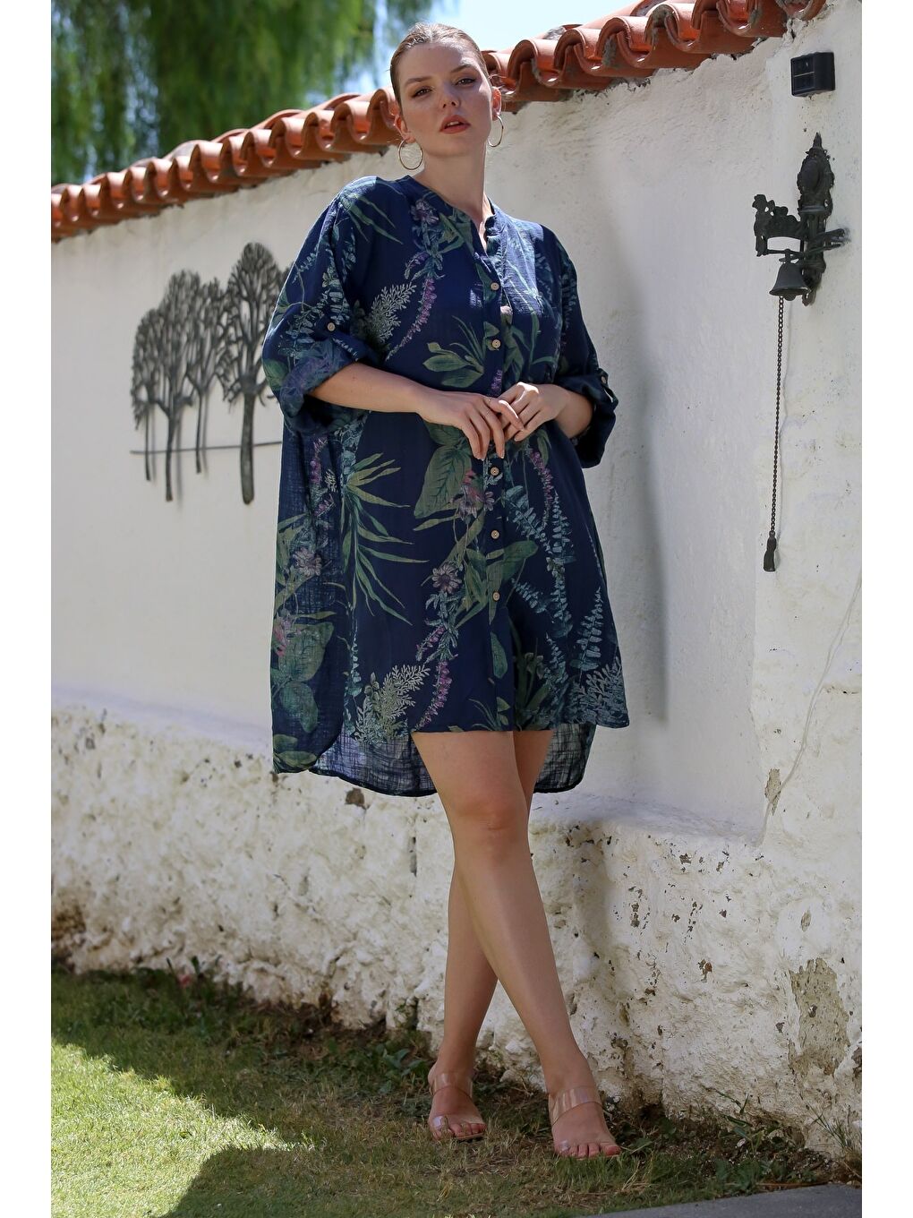 İtalyan Lacivert Hakim Yaka Düğmeli 3/4 Kol Allover Baskılı Keten Görünümlü Dokuma Elbise 97 75-3