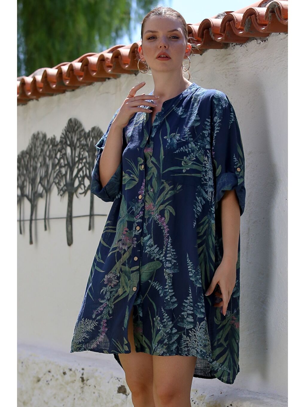 İtalyan Lacivert Hakim Yaka Düğmeli 3/4 Kol Allover Baskılı Keten Görünümlü Dokuma Elbise 97 75-4