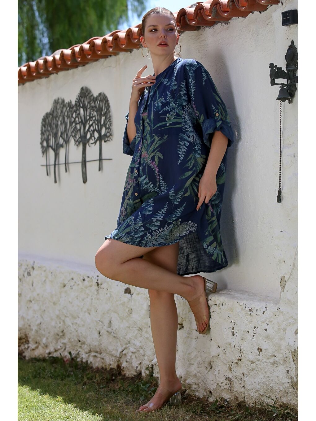 İtalyan Lacivert Hakim Yaka Düğmeli 3/4 Kol Allover Baskılı Keten Görünümlü Dokuma Elbise 97 75-5