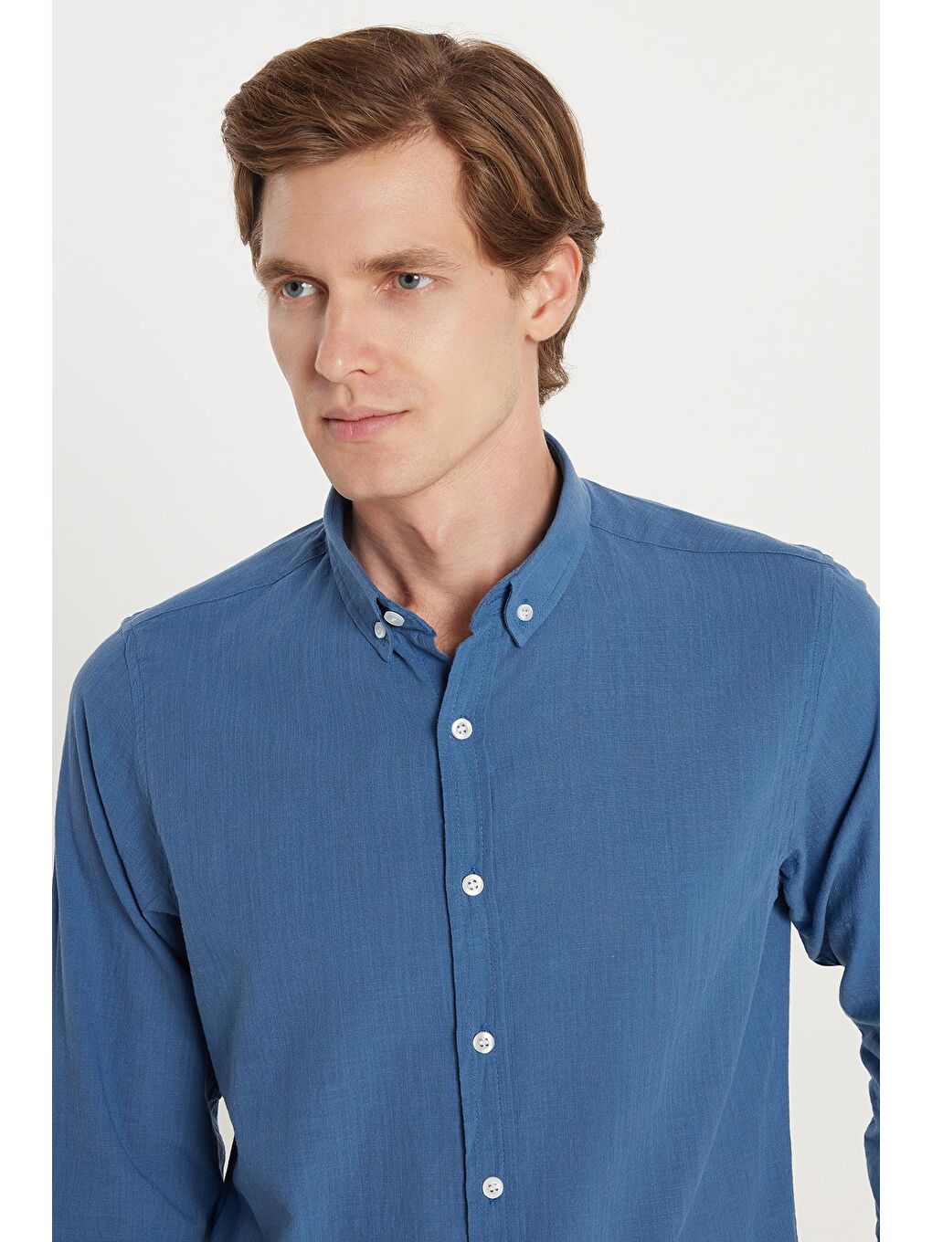 Erkek Slim Fit Dar Kesim %100 Pamuk Keten Doku Düğmeli Yaka Koyu Petrol Gömlek-1