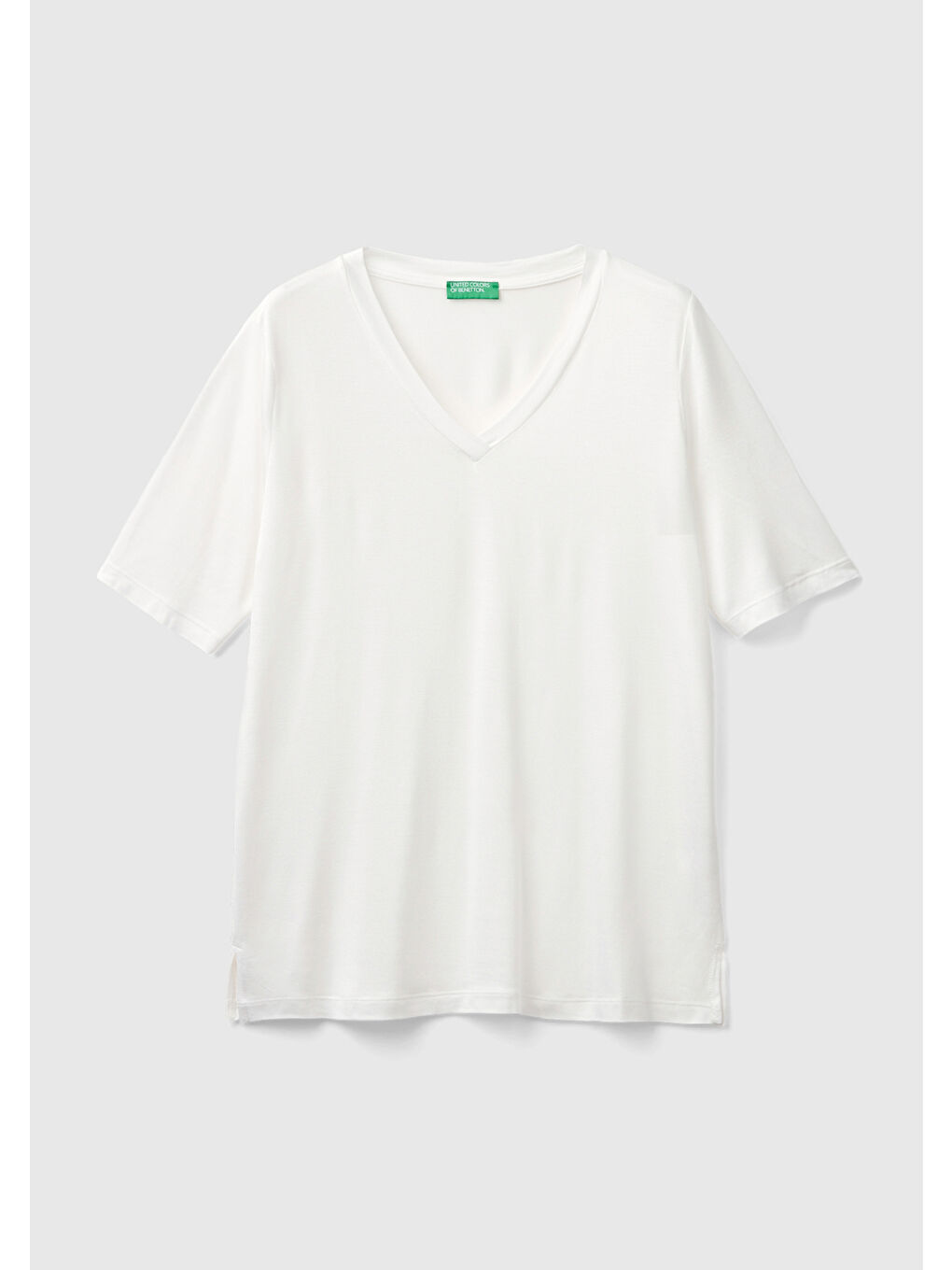 Kadın Beyaz Viskoz Karışımlı V Yaka T-Shirt-1