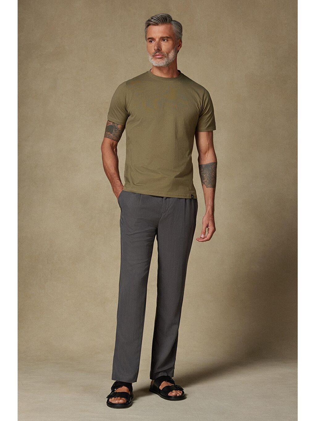 Easy Penye Pamuklu Comfort Fit Haki Bisiklet Yaka Erkek Düz %100 Pamuk Tişört-2