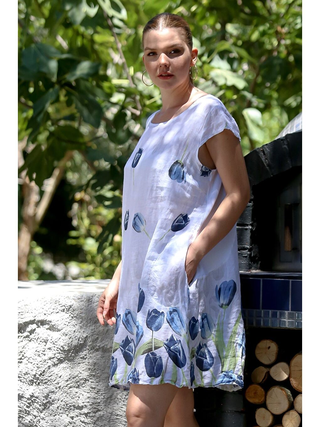 İtalyan Beyaz Kayık Yaka Düşük Kol Çiçekli Gizli Cepli Casual Keten Dokuma Elbise 100 65-3