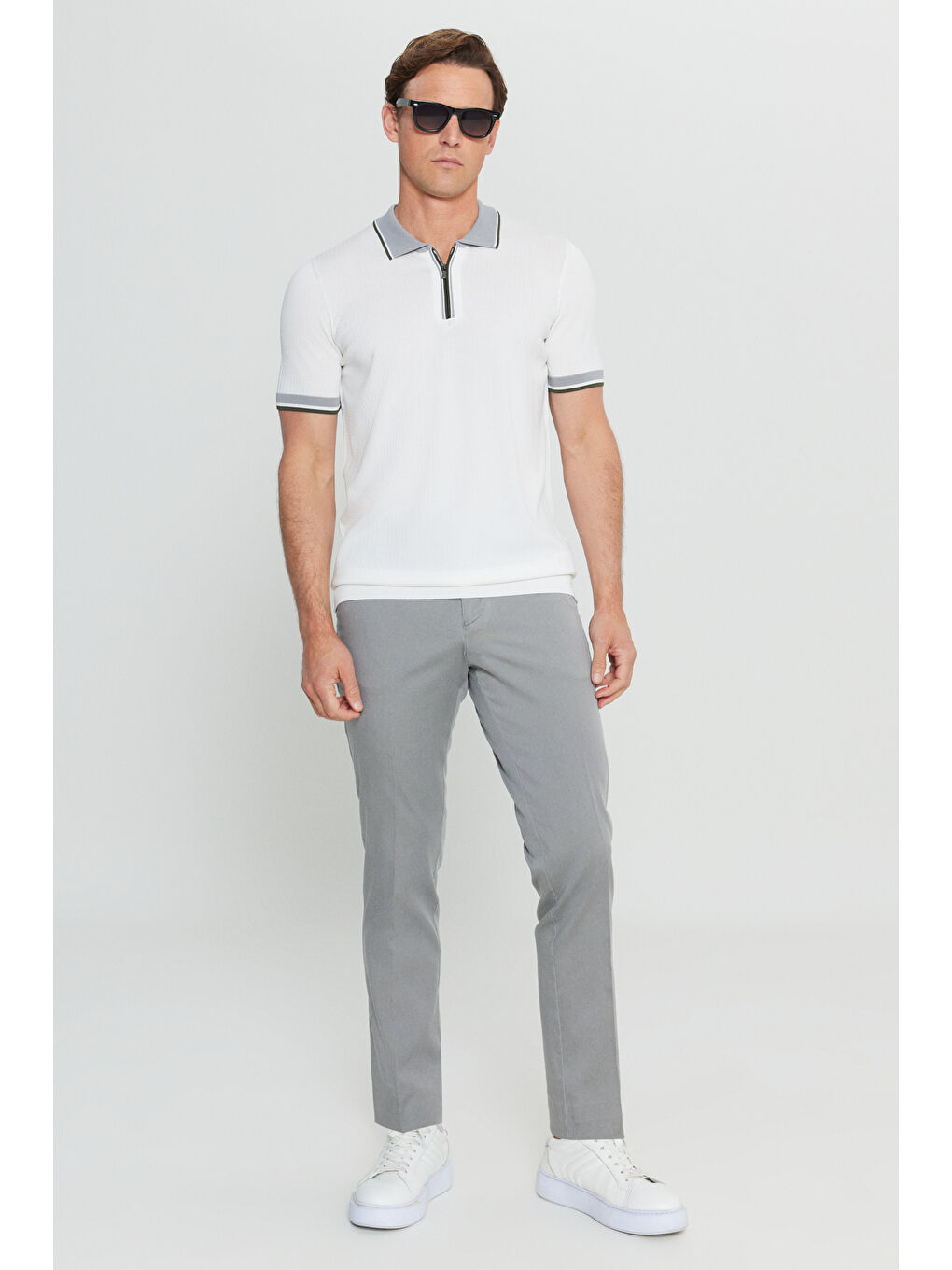 Erkek Ekru Standart Fit Normal Kesim Polo Yaka Armürlü Triko Tişört-1