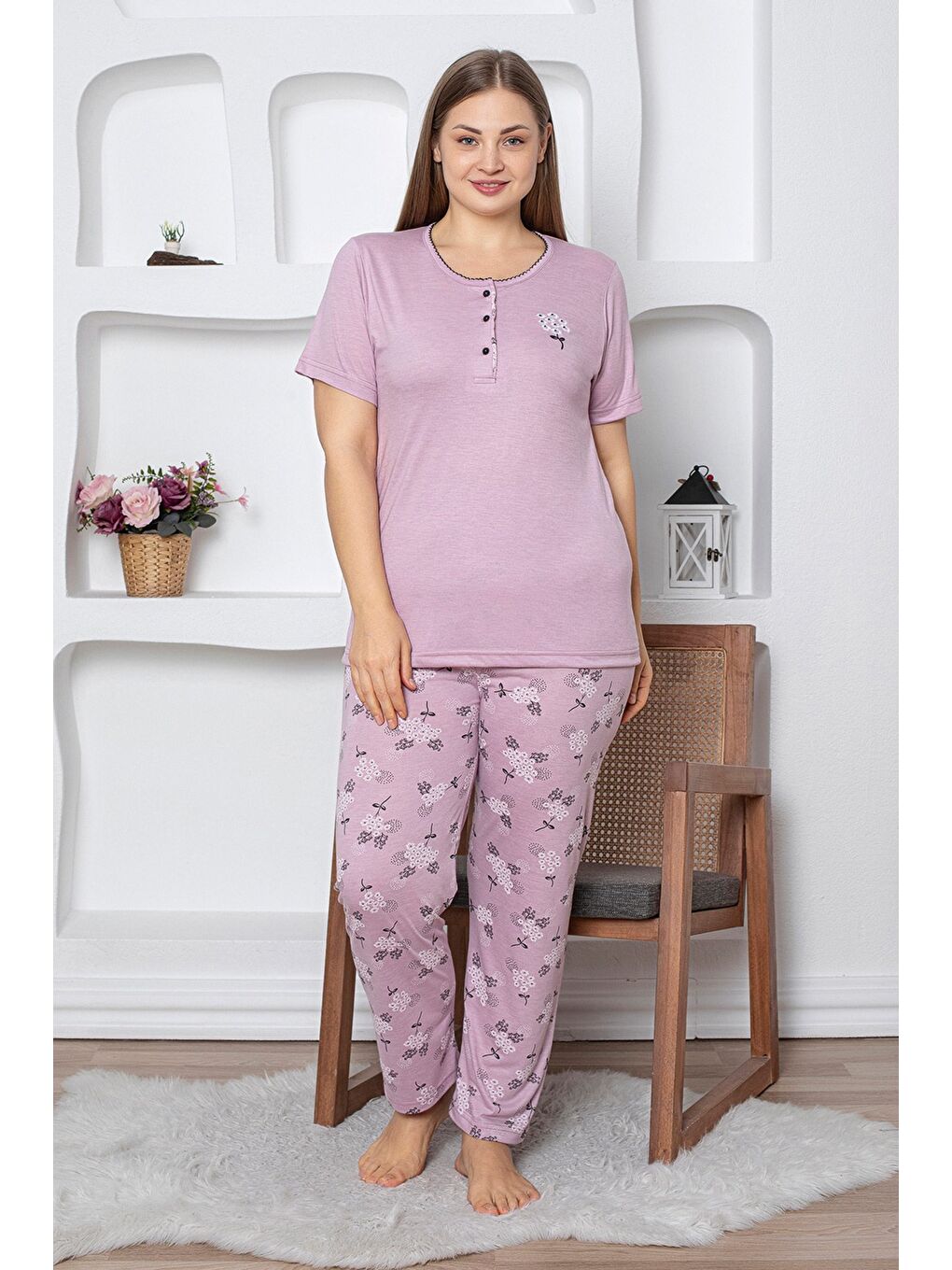 Mor Çiçek Desenli Büyük Beden Pijama Takımı-1