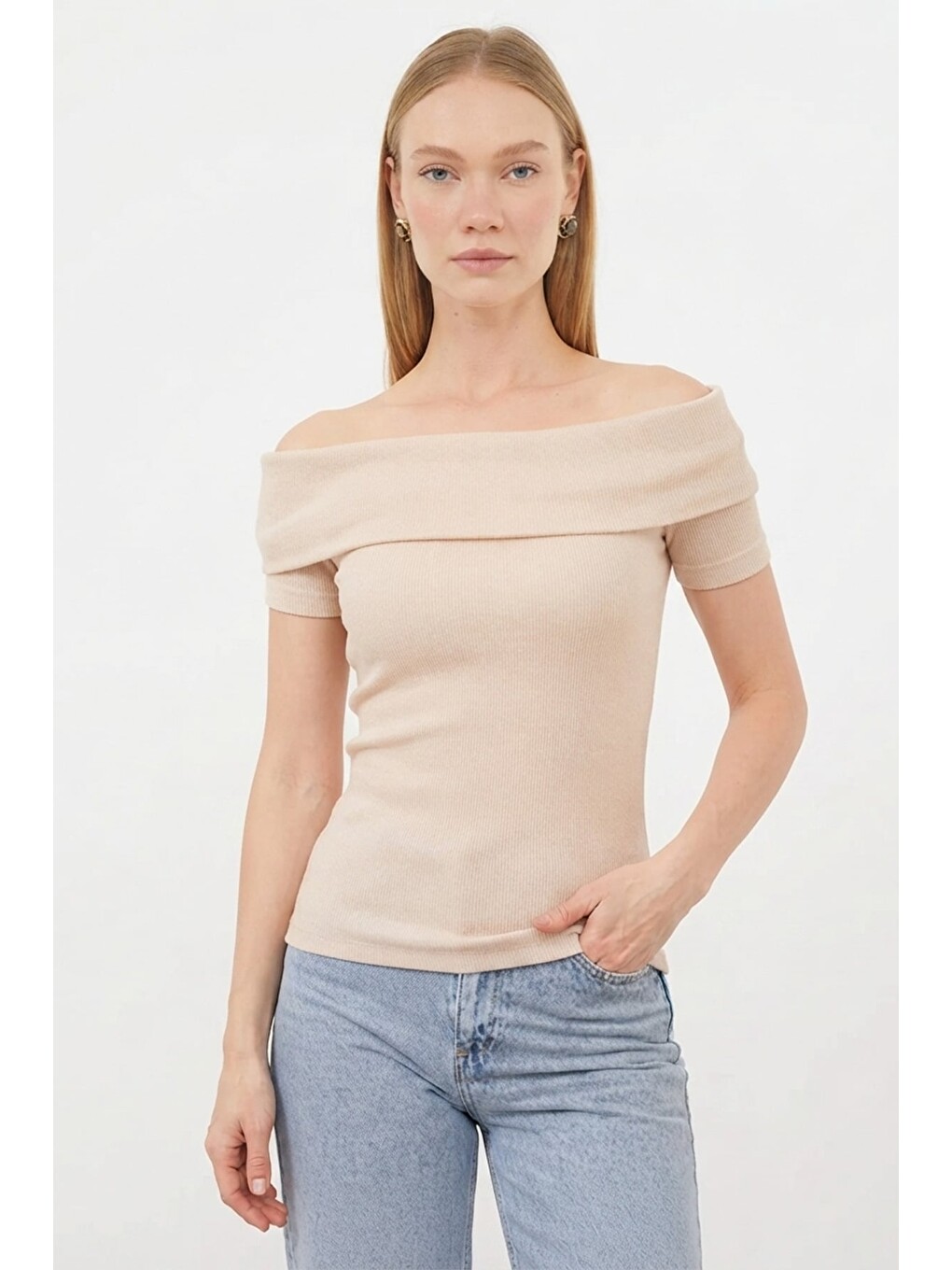 Bej Fitilli Madonna Yaka Slim Fit Bluz-1