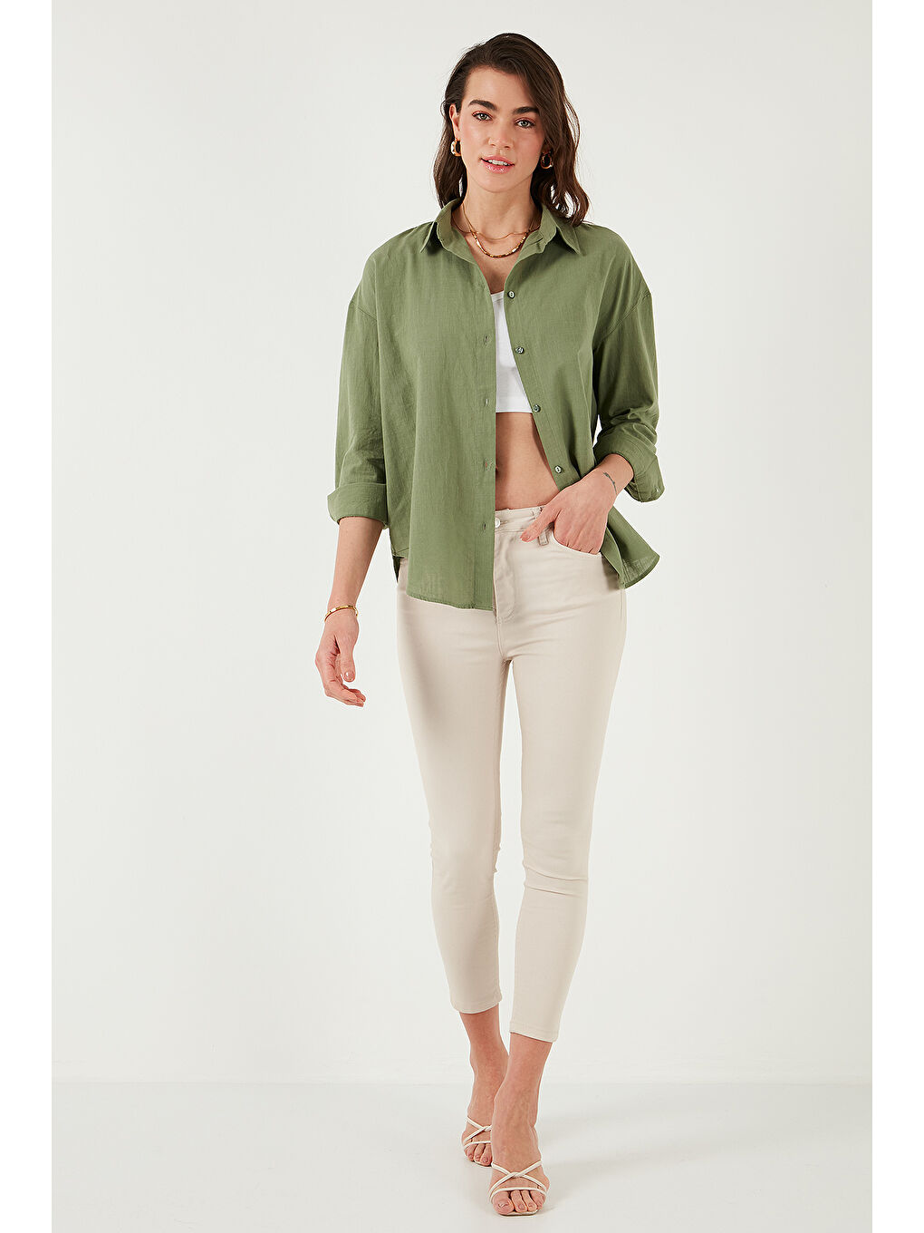 Haki Pamuklu Regular Fit Uzun Kollu Düz Kadın Gömlek CF25S168305-1