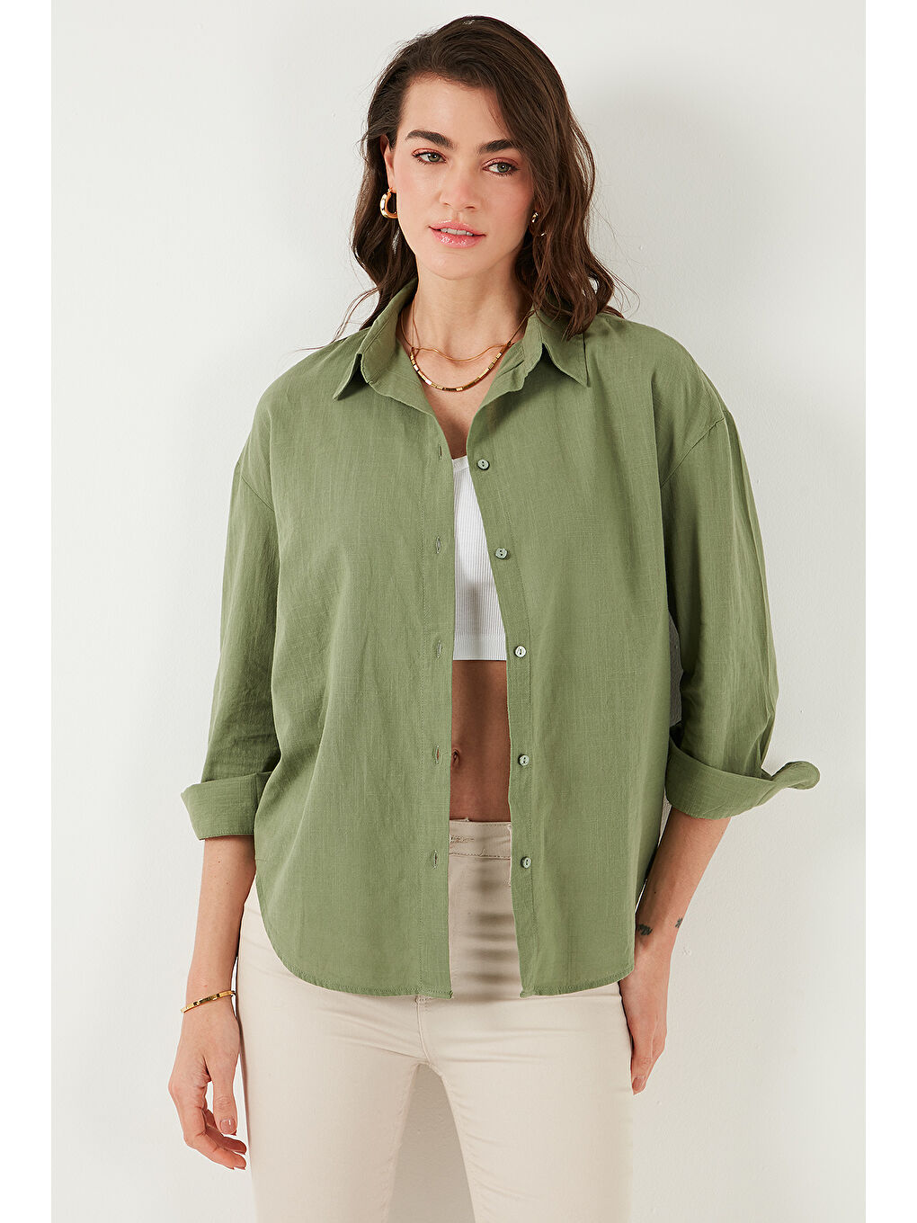 Haki Pamuklu Regular Fit Uzun Kollu Düz Kadın Gömlek CF25S168305-5