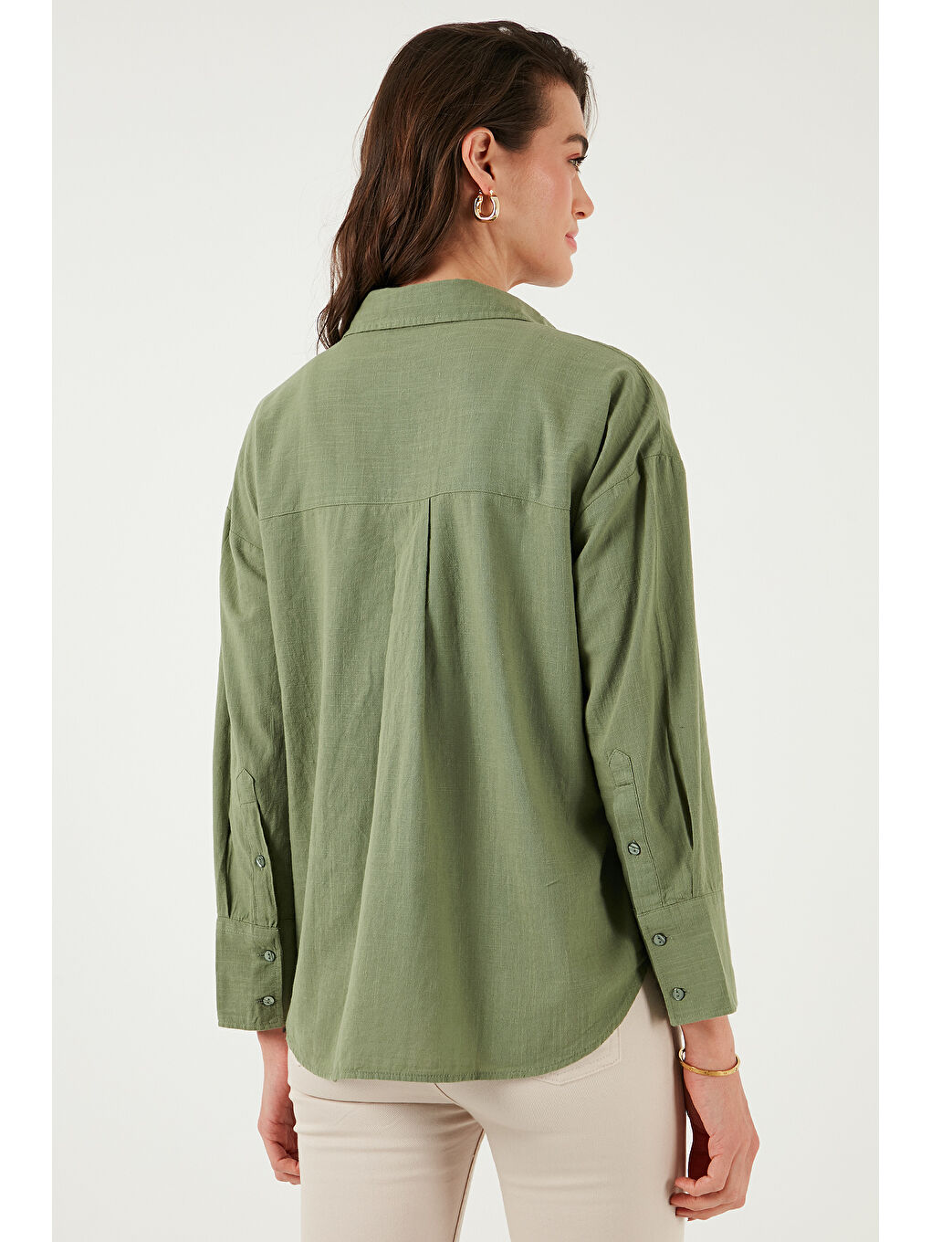 Haki Pamuklu Regular Fit Uzun Kollu Düz Kadın Gömlek CF25S168305-6