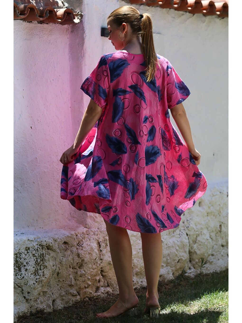 İtalyan Fuşya Havuz Yaka Kısa Kol Allover Baskılı Casual Oversize Dokuma Elbise 110 75-1