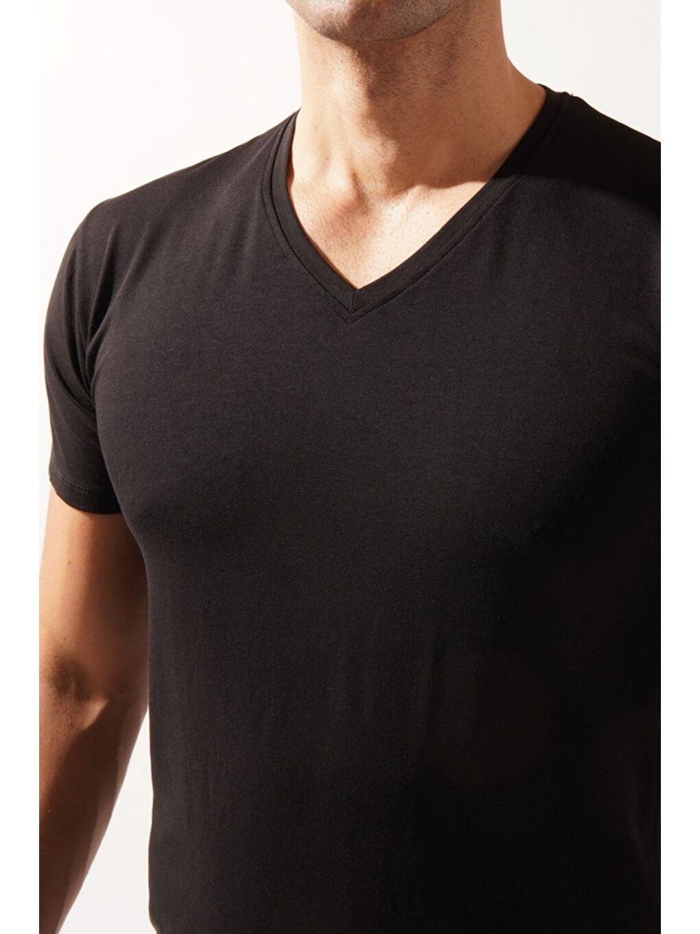 Siyah V Yaka Basic Modal Erkek Atlet-1