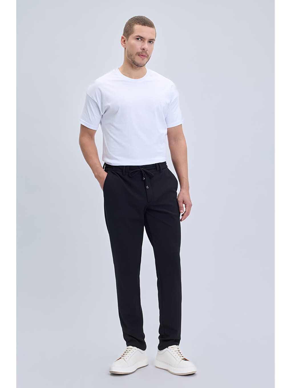 Siyah Rahat Kesim Yandan Cepli Jogger Pantolon