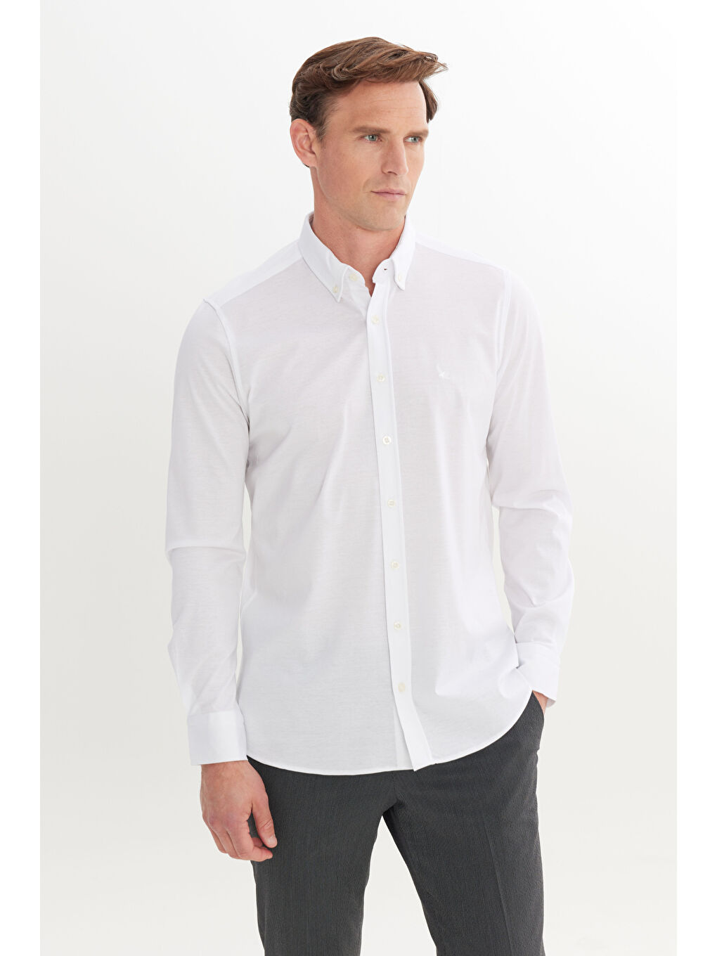Erkek Beyaz %100 Pamuk Örme Slim Fit Dar Kesim Düğmeli Yaka Gömlek-2
