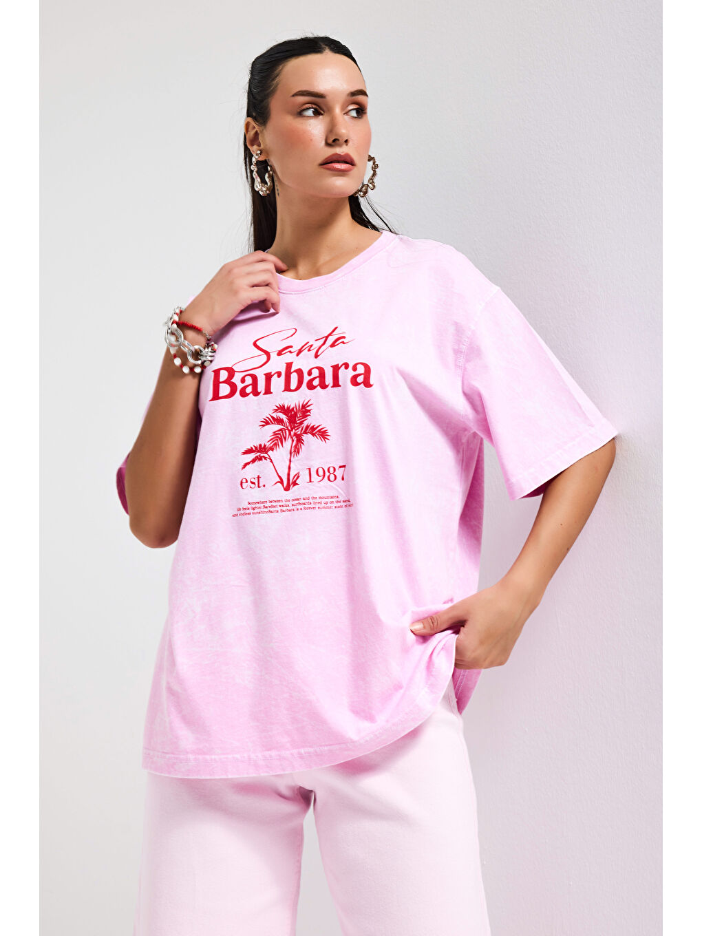 Kadın Pembe s6-98 Oversize Santa Barbara Baskılı %100 Pamuk T-Shirt-1