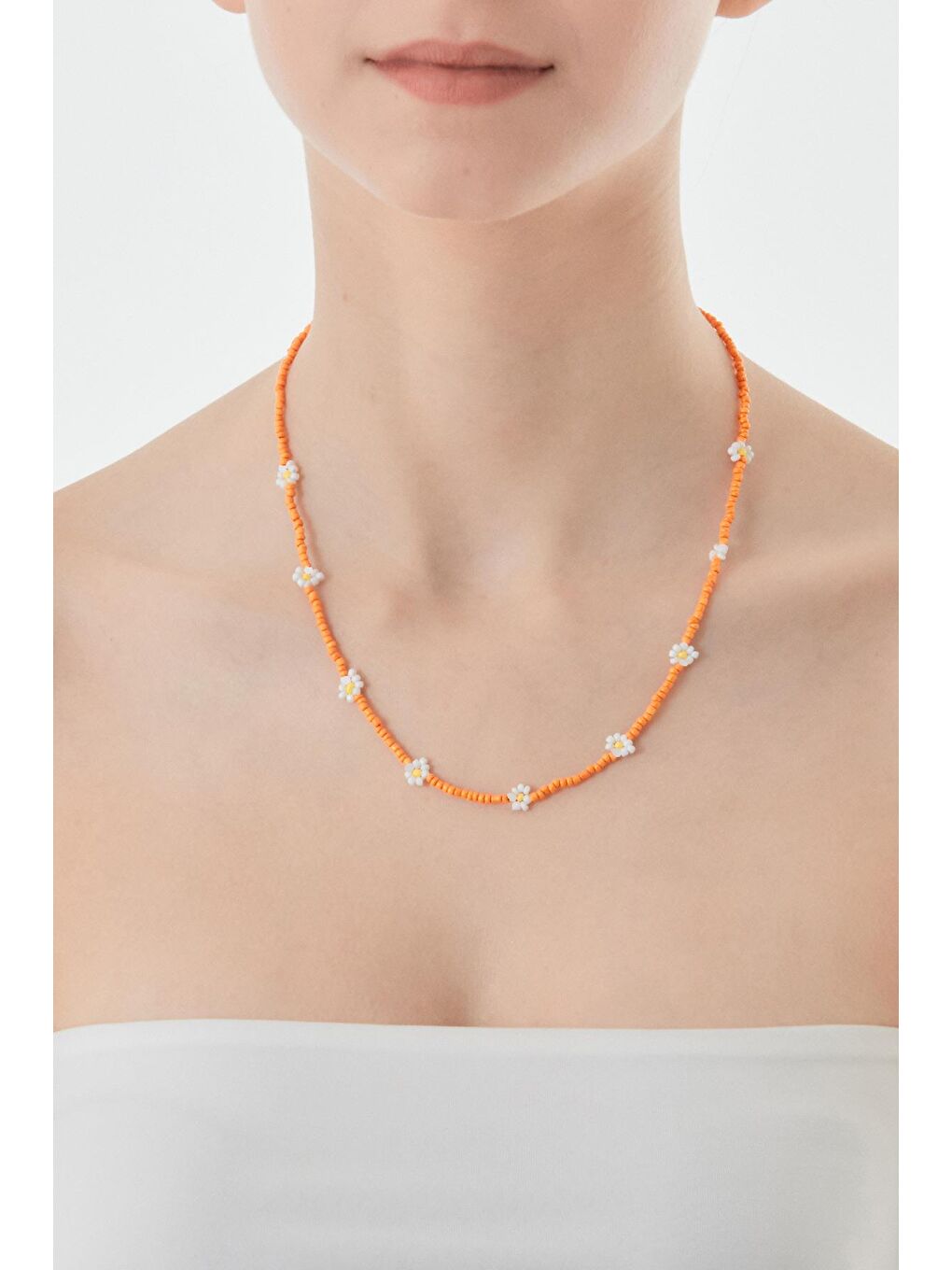 Turuncu Boncuklu Papatya Kolye