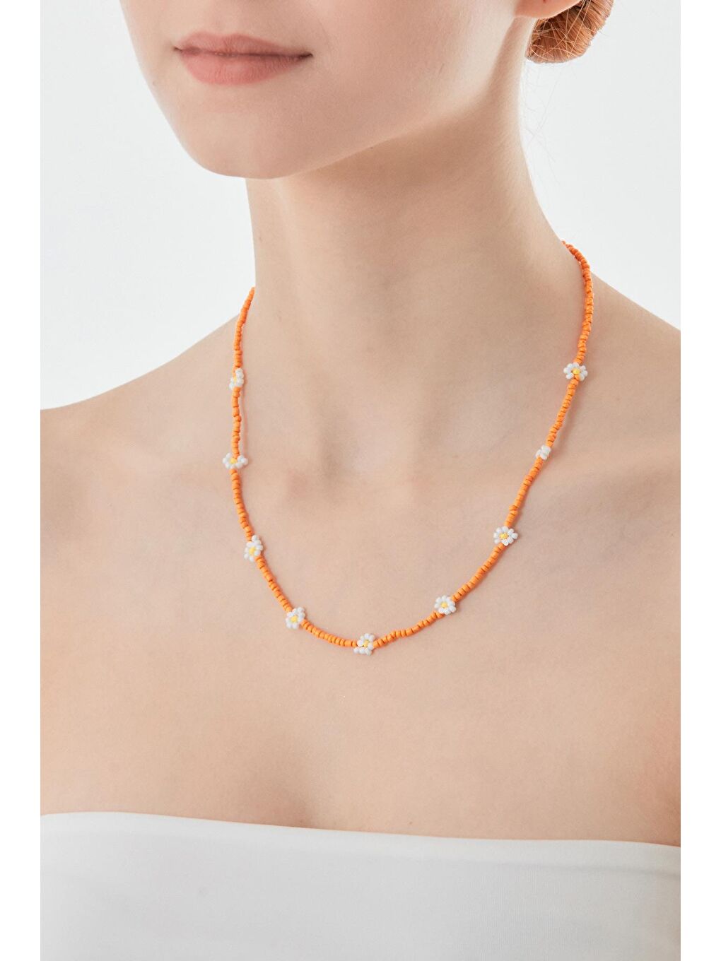 Turuncu Boncuklu Papatya Kolye-1
