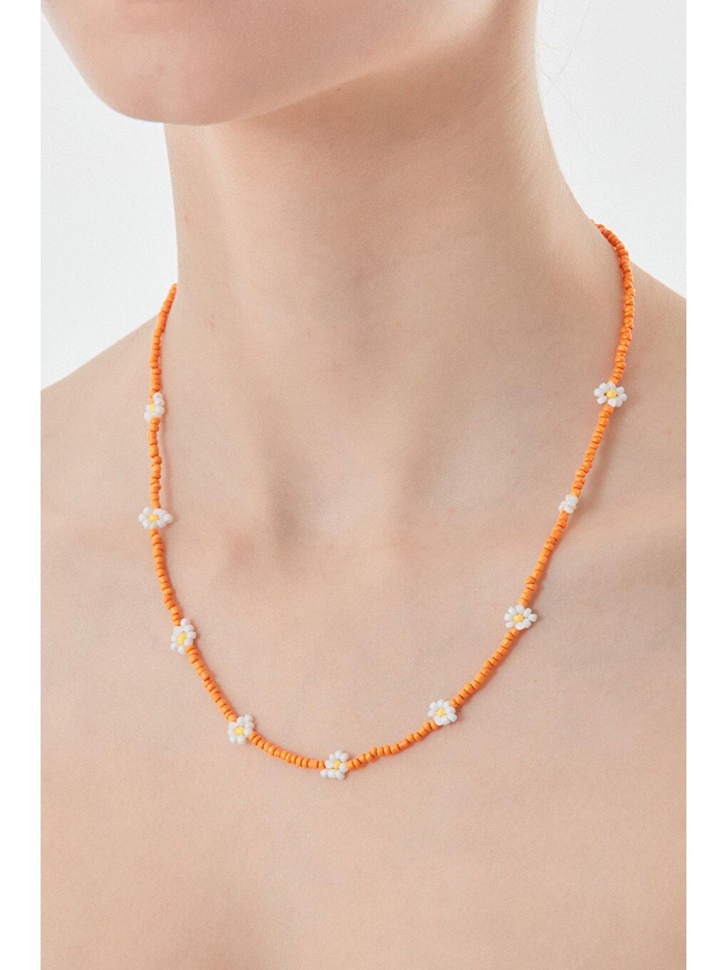Turuncu Boncuklu Papatya Kolye-2
