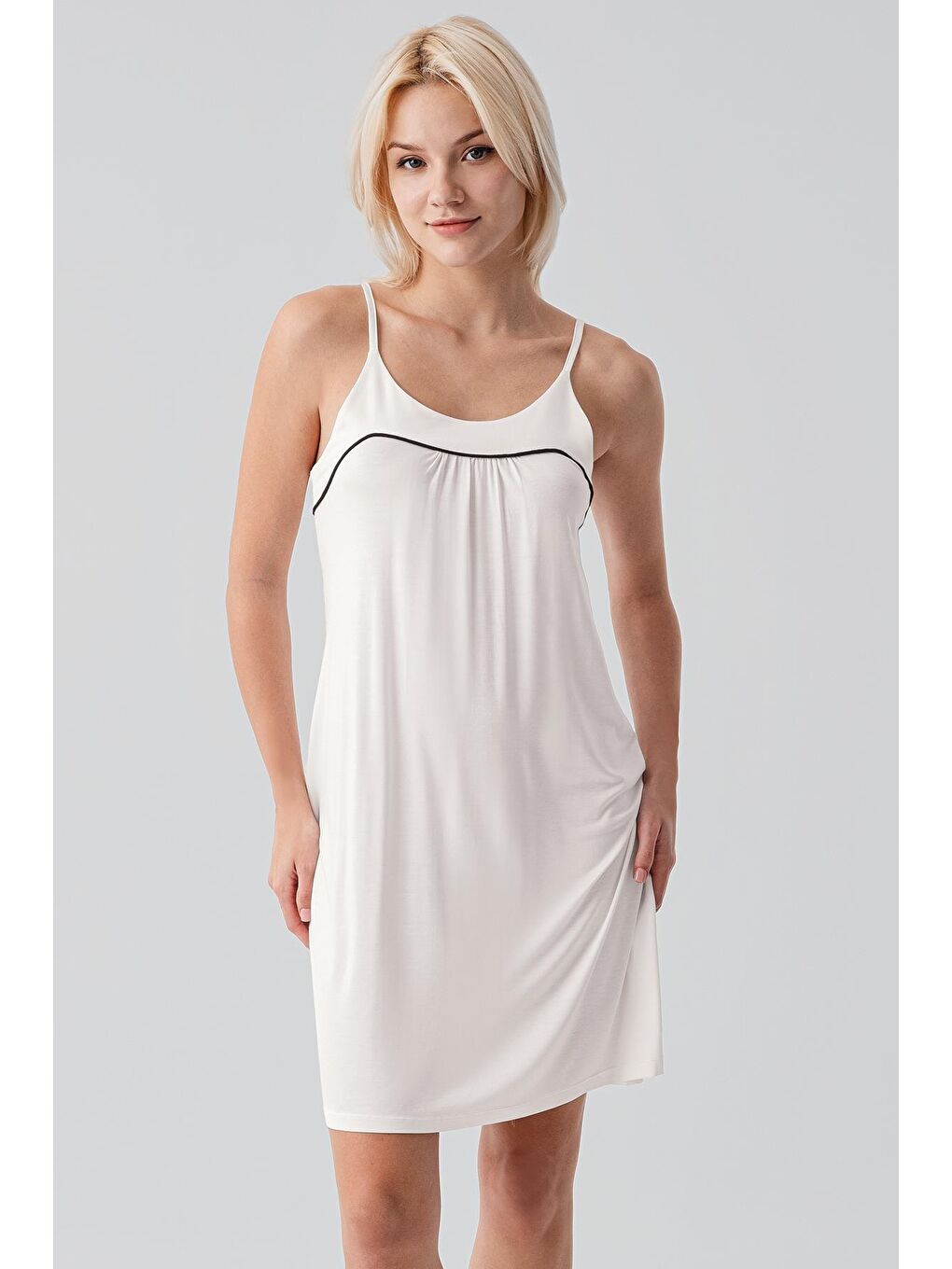 Ekru Askılı Biyeli Kısa Elastanlı Esnek Viskoz Sabahlık Gecelik Takım 19415-2