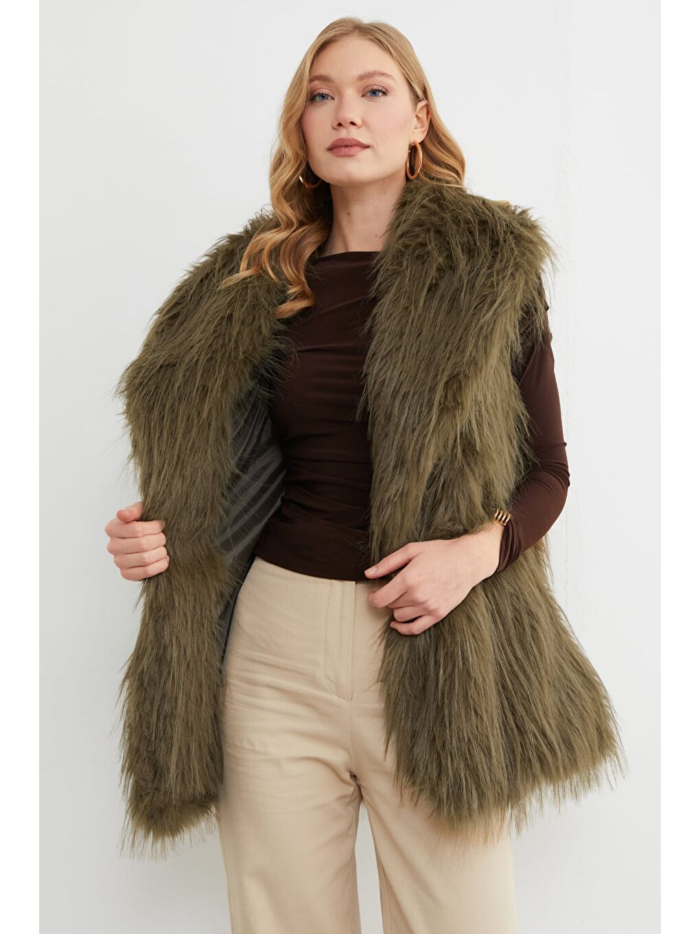 Haki Kemer Detaylı Suni Kürk Yelek-2