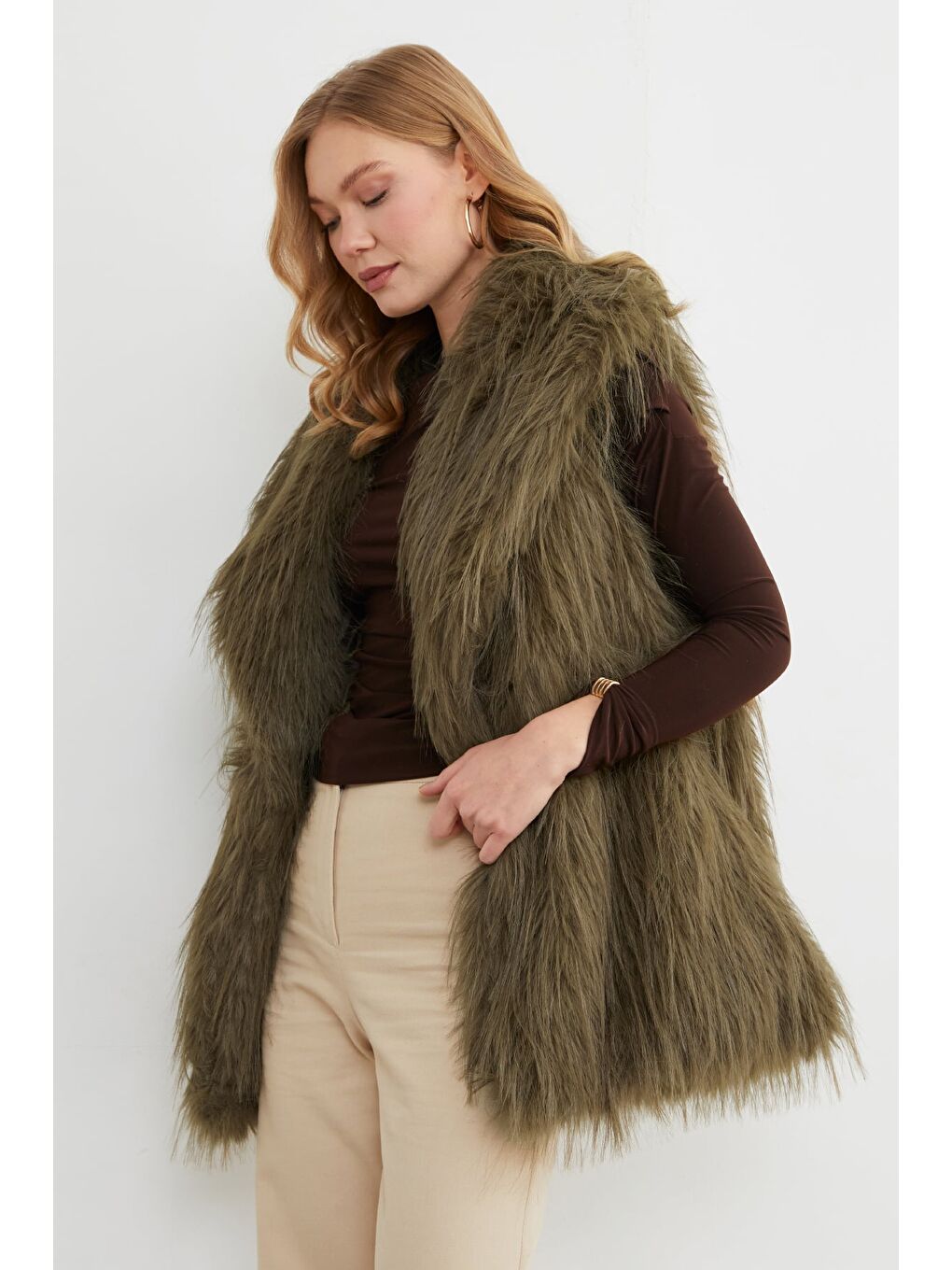 Haki Kemer Detaylı Suni Kürk Yelek-3