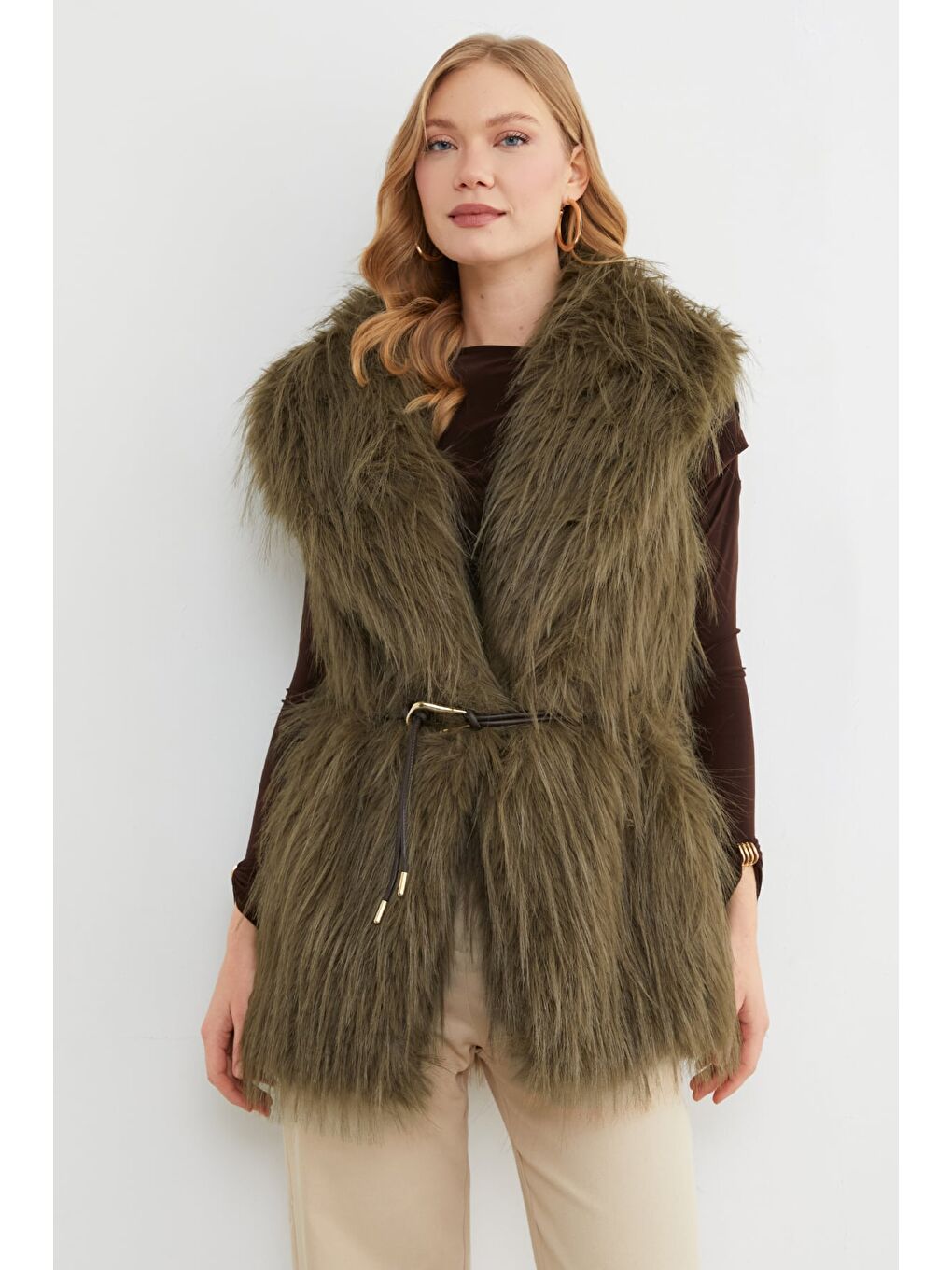 Haki Kemer Detaylı Suni Kürk Yelek-4