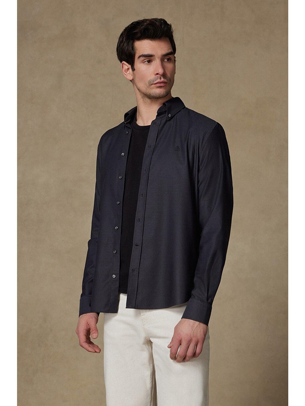 Matteo Royal Oxford Pamuklu Comfort Fit Siyah Düğmeli Yaka Erkek Düz %100 Pamuk Gömlek