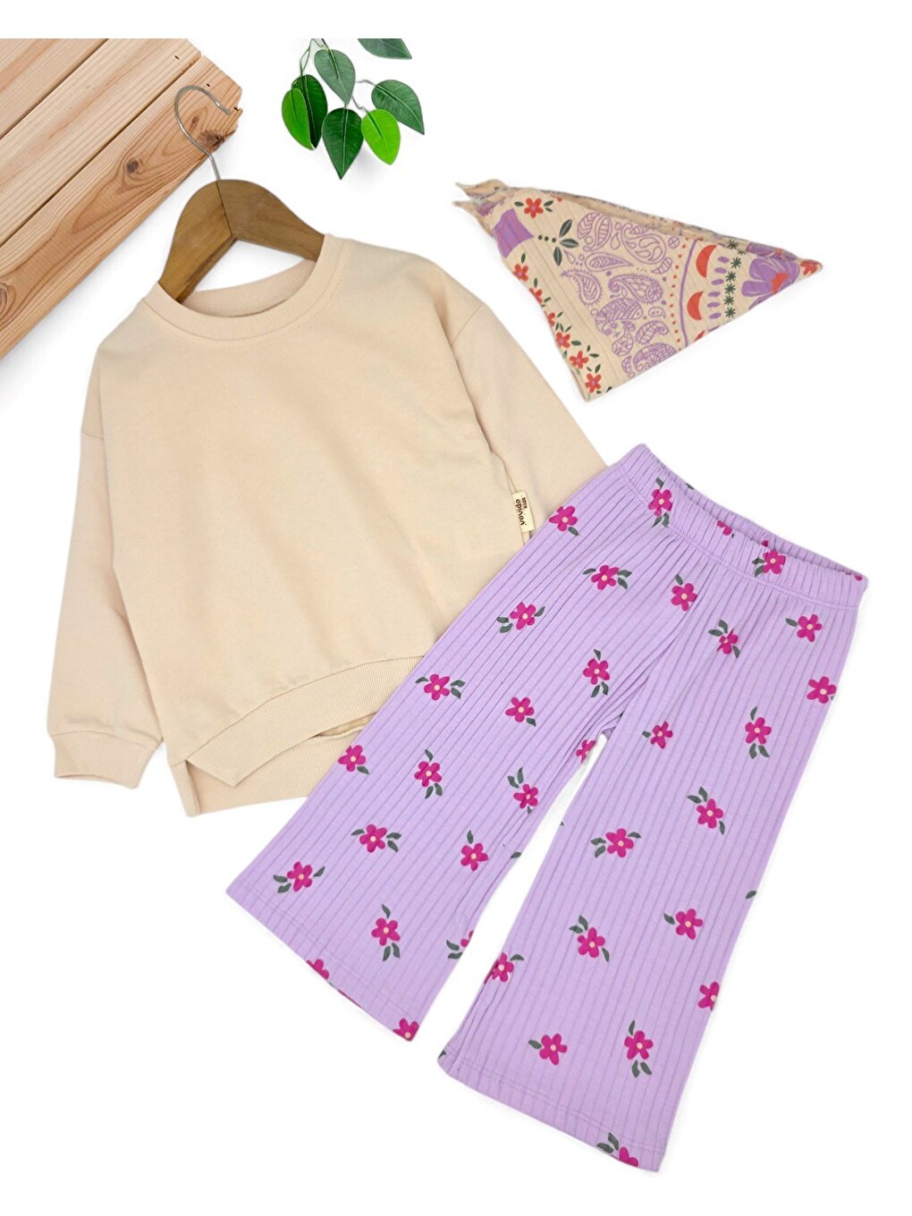 Lila Kız Çocuk Etnik Desen Fularlı, Bol Paça Pantalonlu 3 Parça Mevsimlik Alt Üst Takım-1