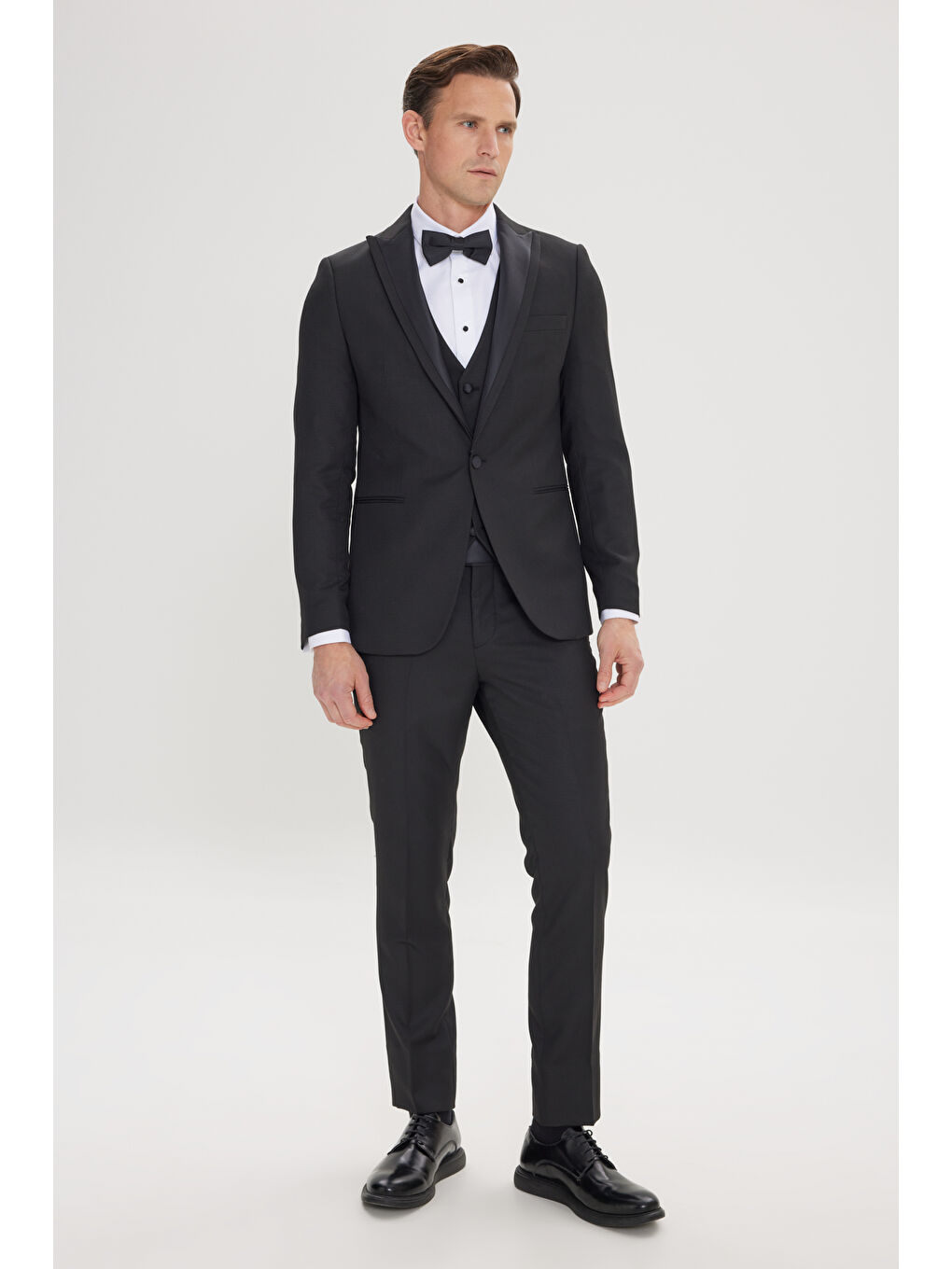 Erkek Siyah Slim Fit Dar Kesim Kırlangıç Yaka Balıksırtı Desenli Yelekli Smokin Takım-3