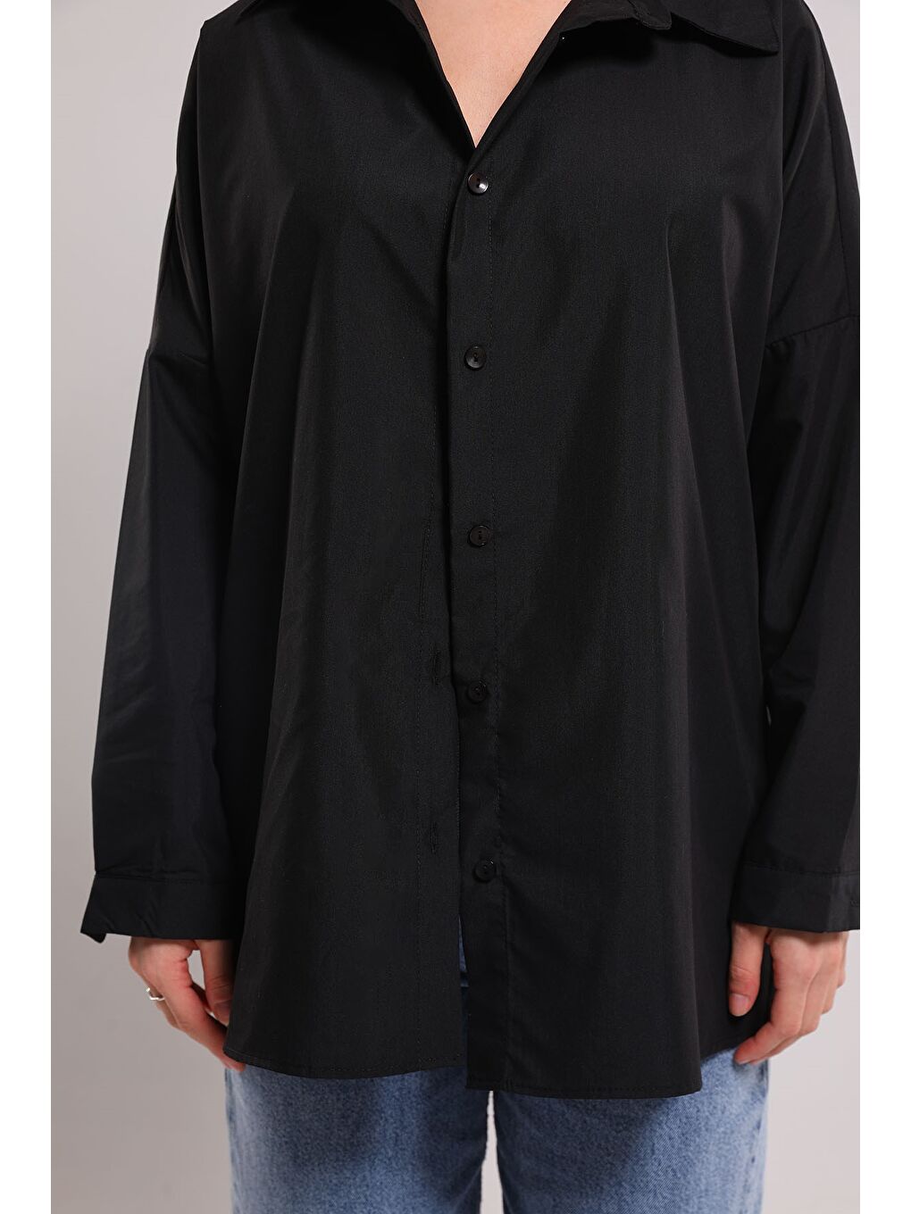 Siyah Kadın Salaş Basic Gömlek-4